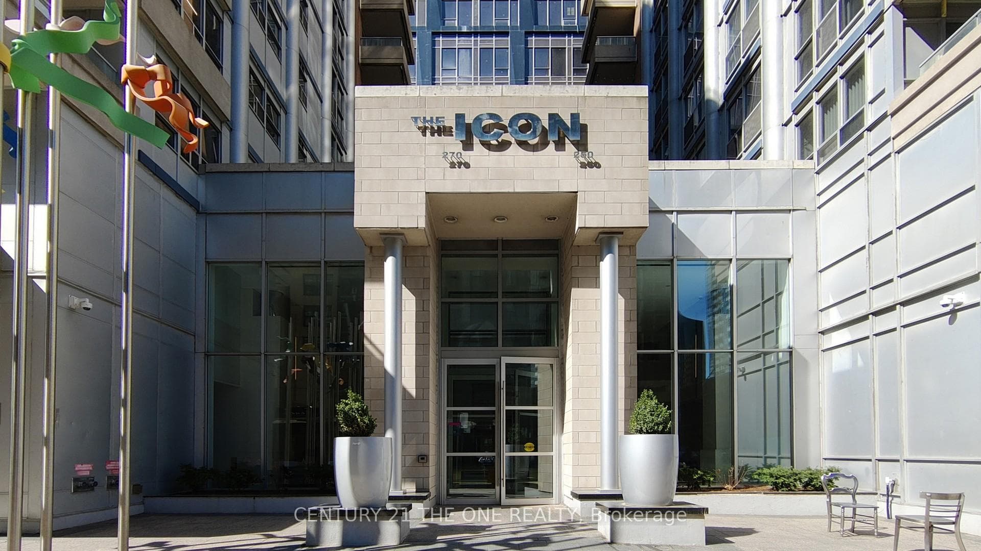 270 Wellington Street Unit 713, Downtown Toronto / Waterfront, ON M5V 3P5 - Photo 1