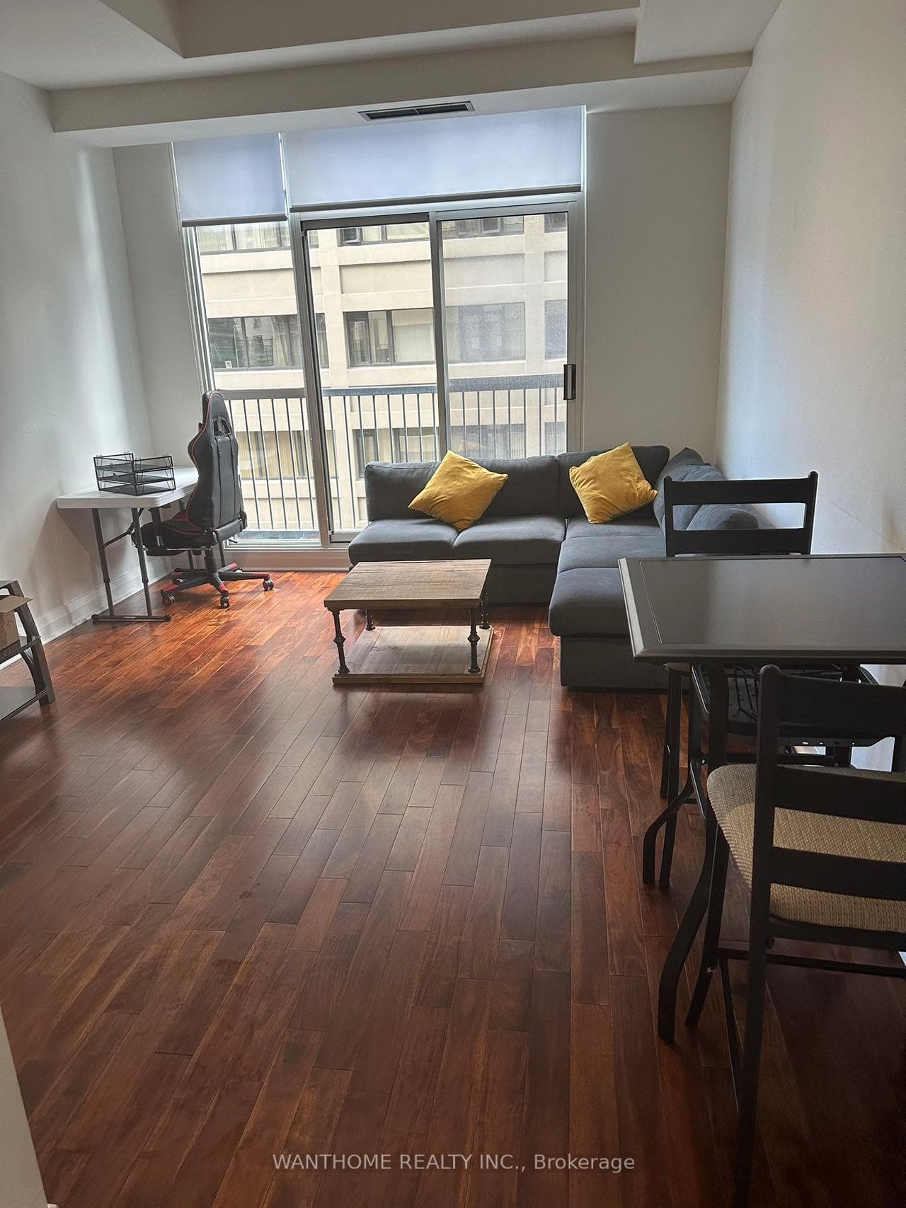 8 Wellesley Street Unit 506, Toronto C08