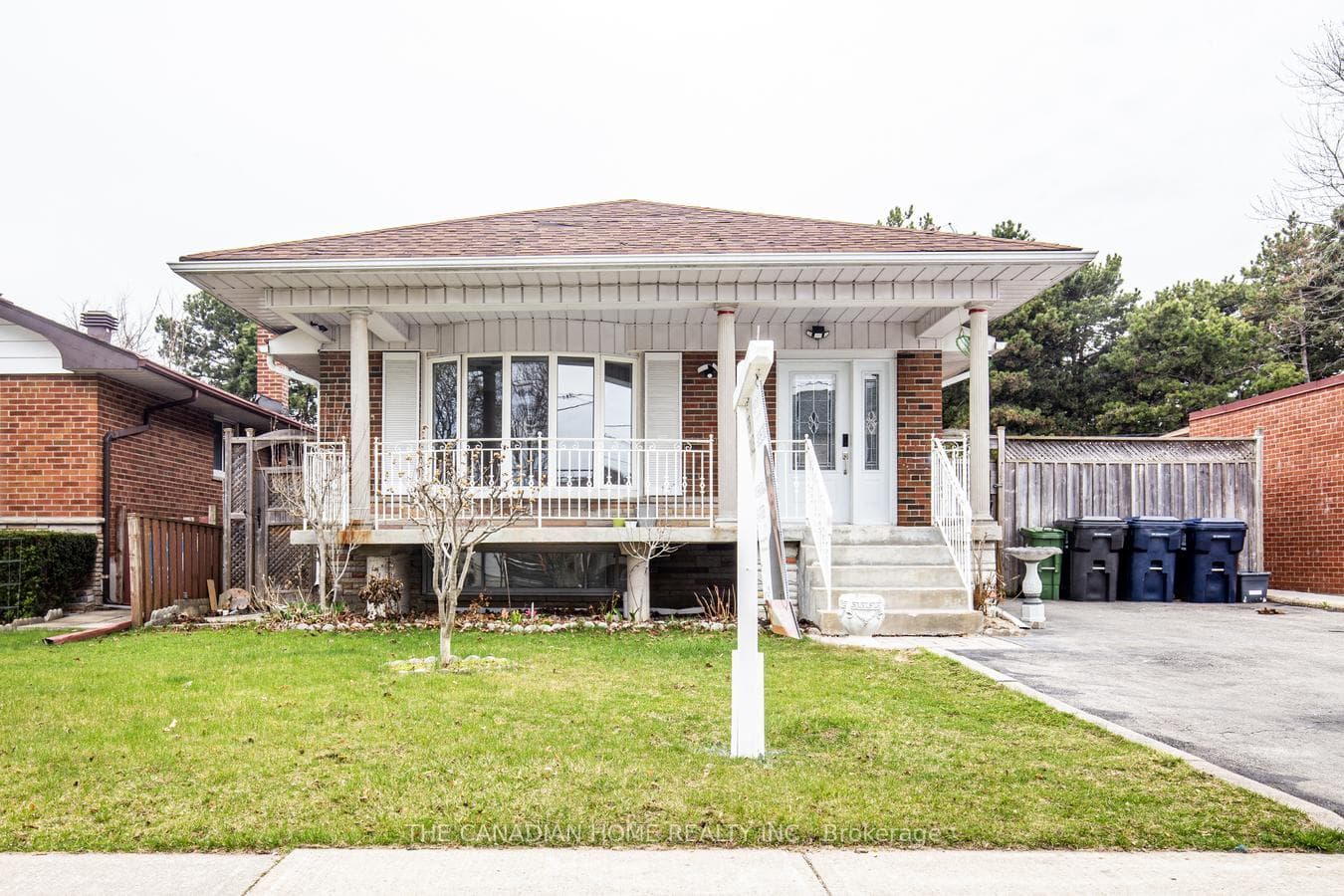 70 Moraine Hill Drive, Scarborough Village / Eglinton East, ON M1T 2A2 - Photo 1