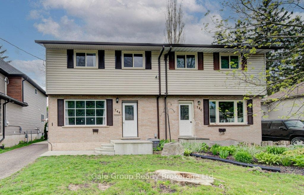 744 Nelson Street, Woodstock