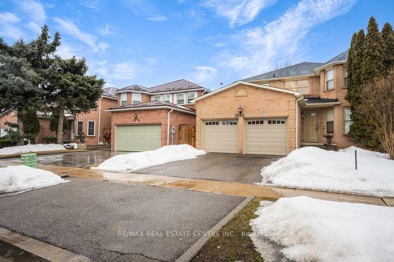 5580 Millbrook Lane, Mississauga, ON L5M 3X9 - Photo 1