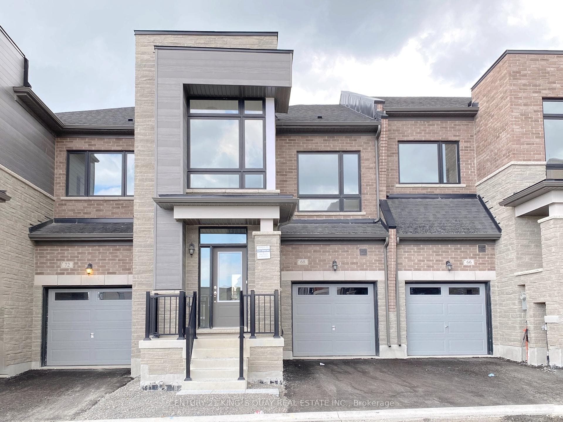 68 Blick Crescent, Aurora