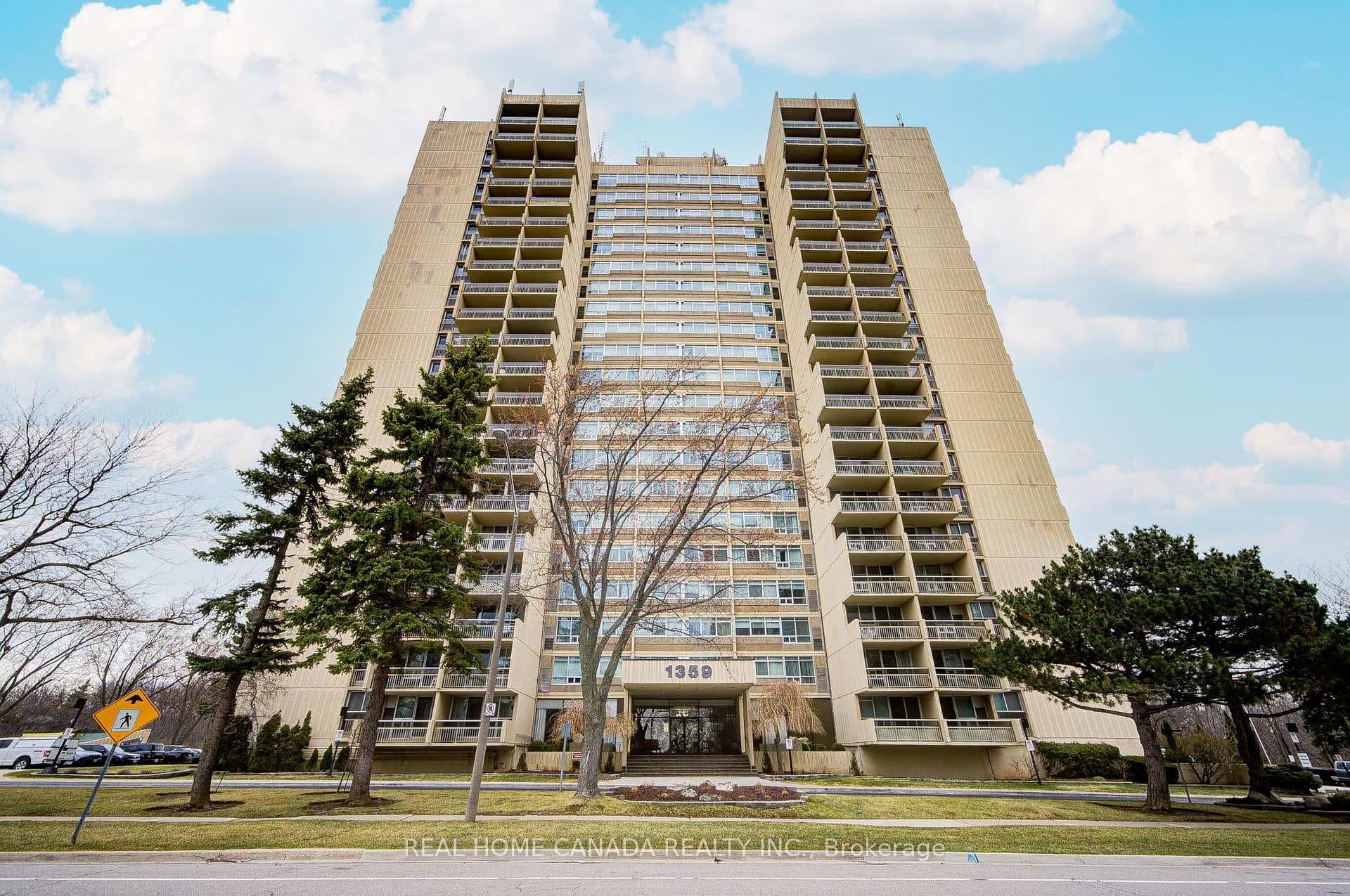1359 White Oaks Boulevard Unit 708, Oakville, ON L6H 2R8 - Photo 1