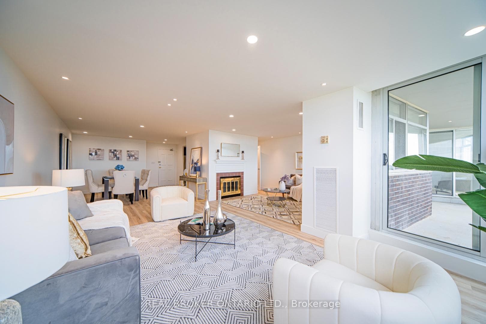 3151 Bridletowne Circle Unit 1901, Scarborough Village / Eglinton East
