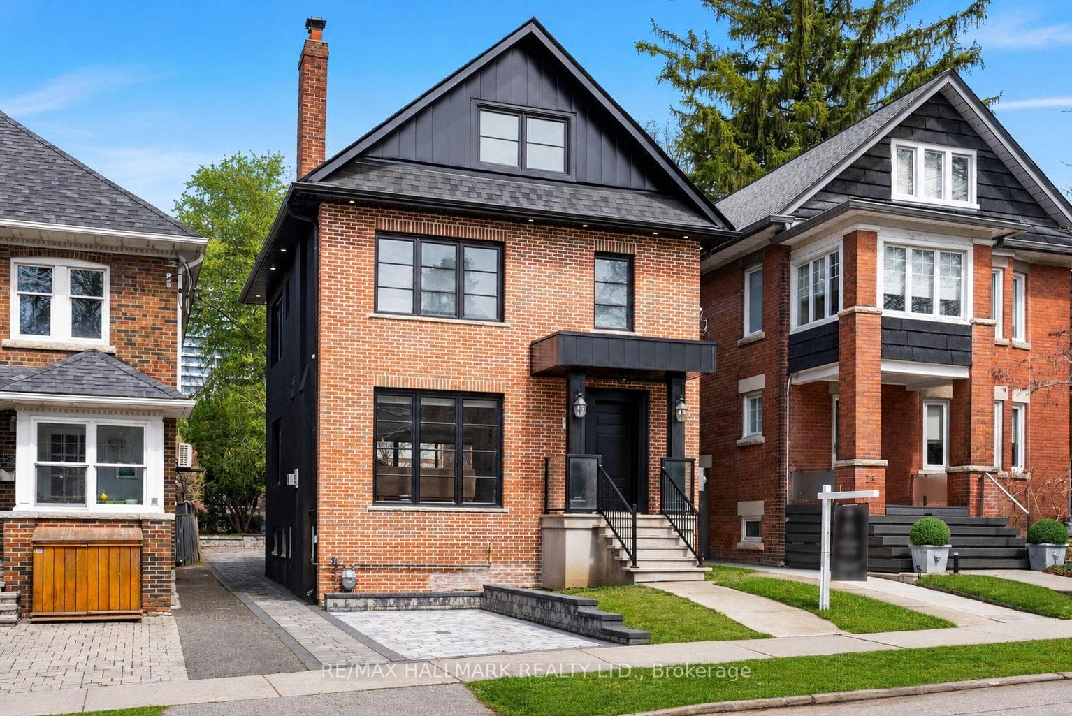 26 Carey Road, Leaside / Davisville, ON M4S 1N8 - Photo 1