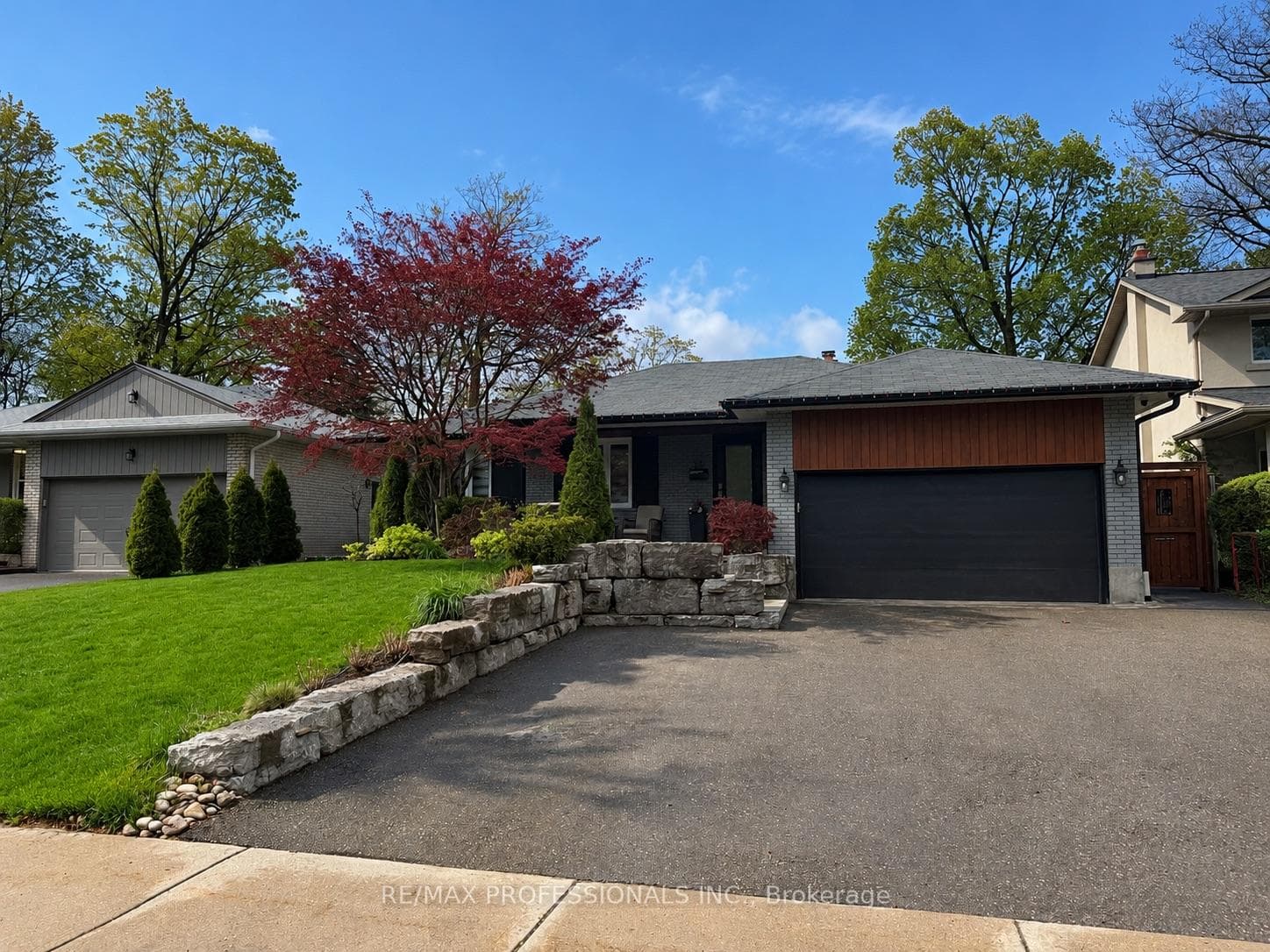 19 Greencoat Road, Etobicoke (Islington / Rexdale), ON M9B 4V1 - Photo 1