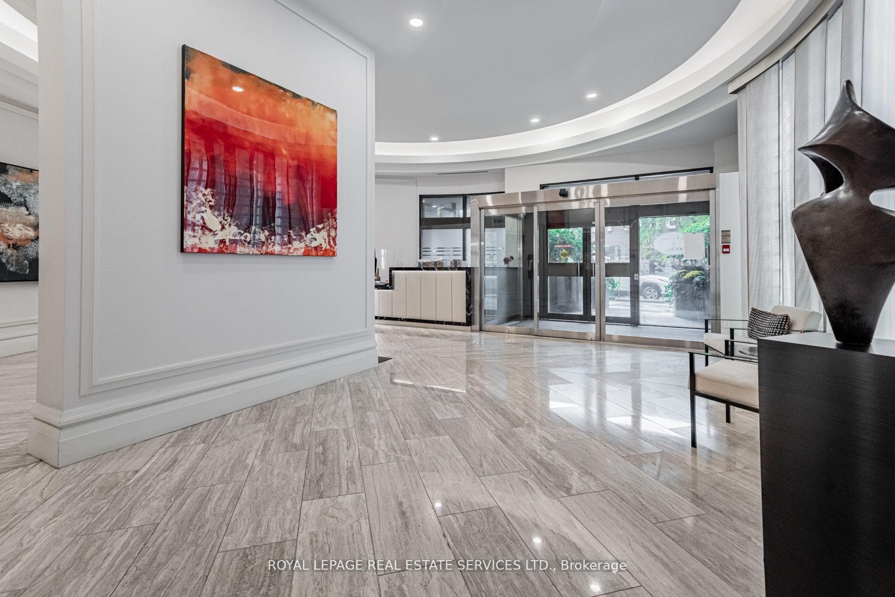 900 Yonge Street Unit 403, Annex / Yorkville / Summerhill, ON M4W 3P5 - Photo 1