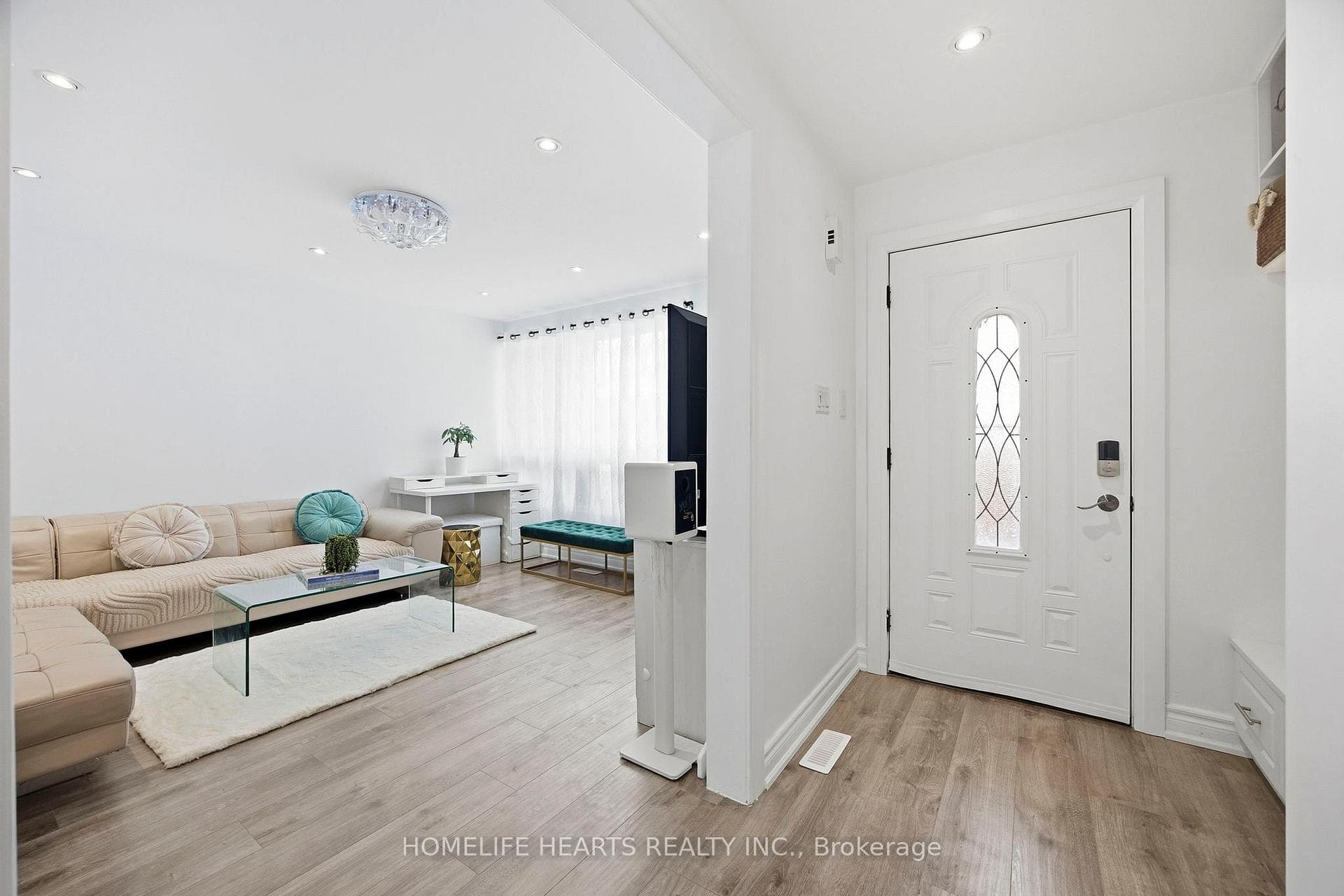1021 Midland Avenue Unit 4, Scarborough Town Centre, ON M1K 4G7 - Photo 1