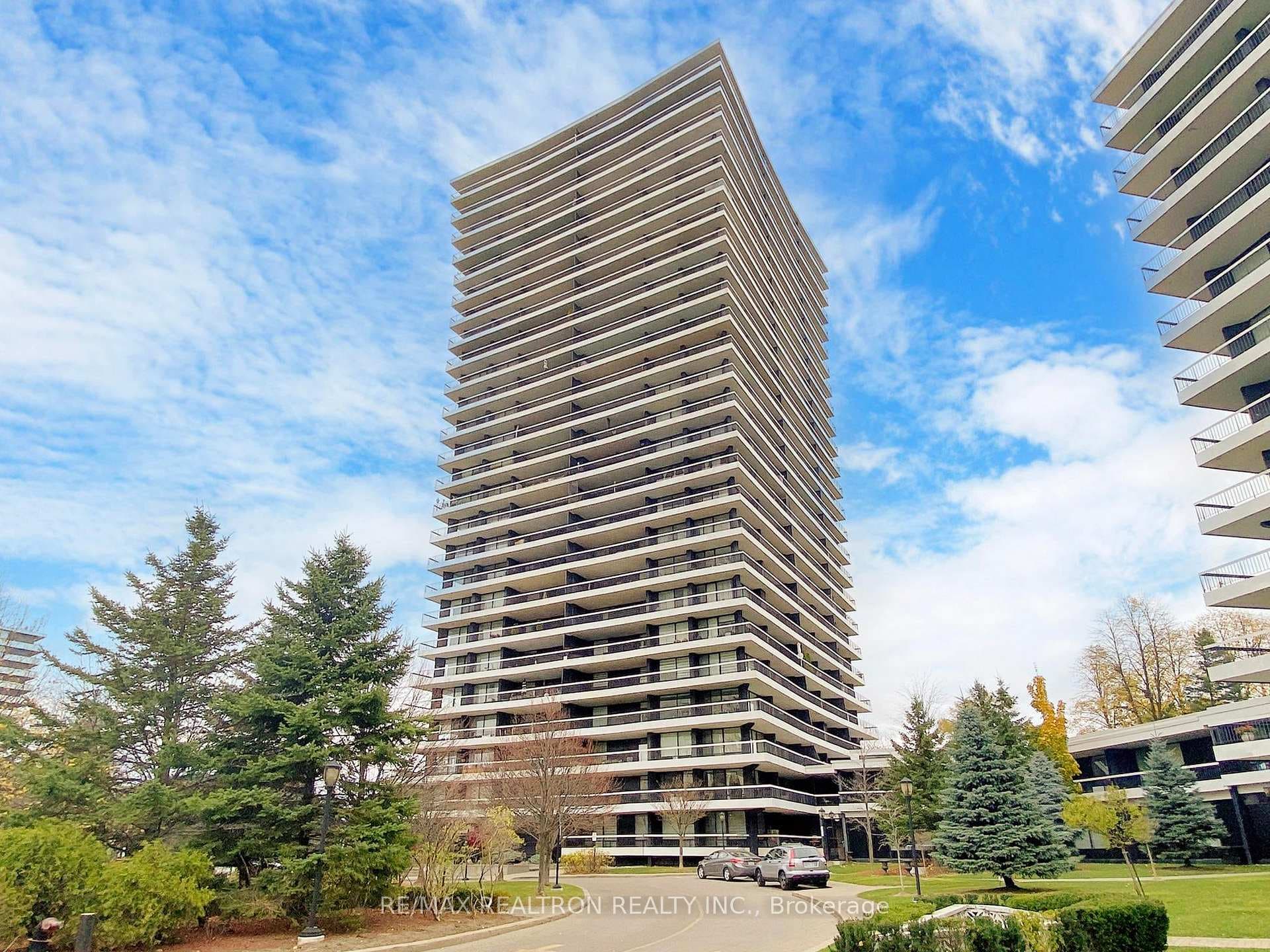 135 Antibes Drive Unit 1706, Thornhill / Willowdale, ON M2R 2Z1 - Photo 1