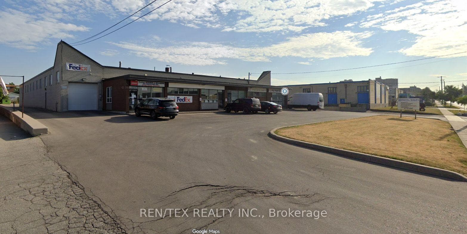 290 Eddystone Avenue, Downsview / Black Creek, ON M3N 1H7 - Photo 1