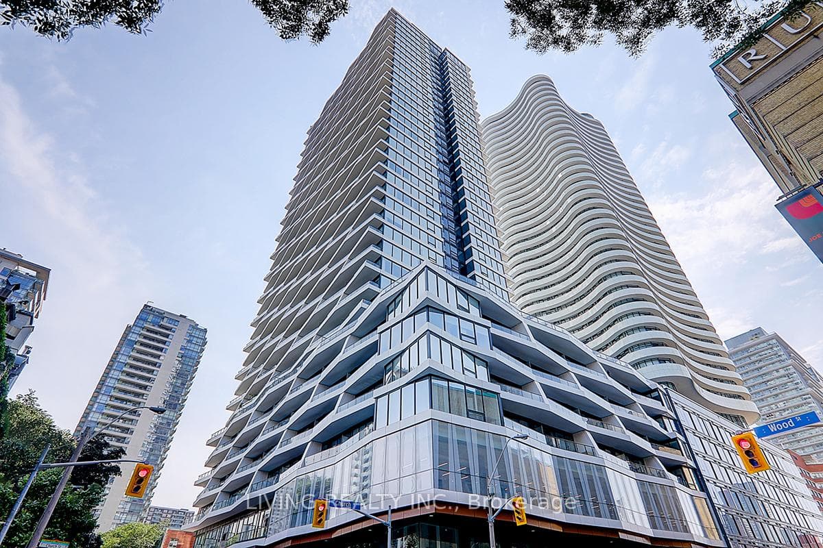 85 Wood Street Unit 4203, Toronto C08
