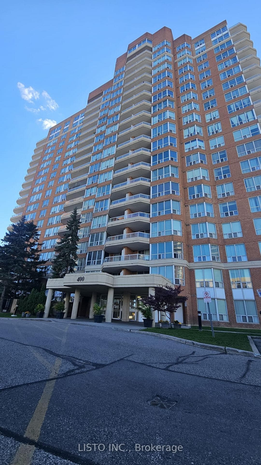 400 McLevin Avenue Unit 210, Scarborough (Morningside / West Hill), ON M1B 5J4 - Photo 1