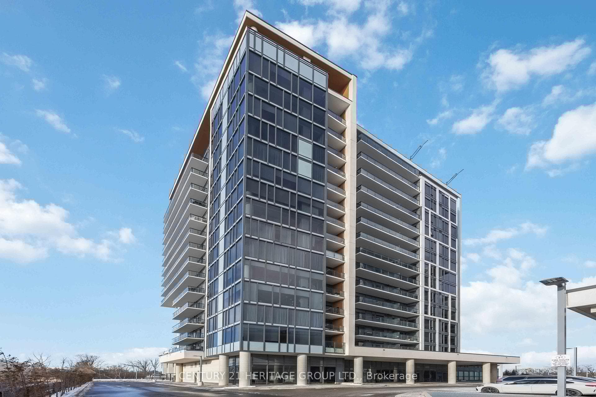 9618 Yonge Street Unit 201, Richmond Hill, ON L4C 0X5 - Photo 1