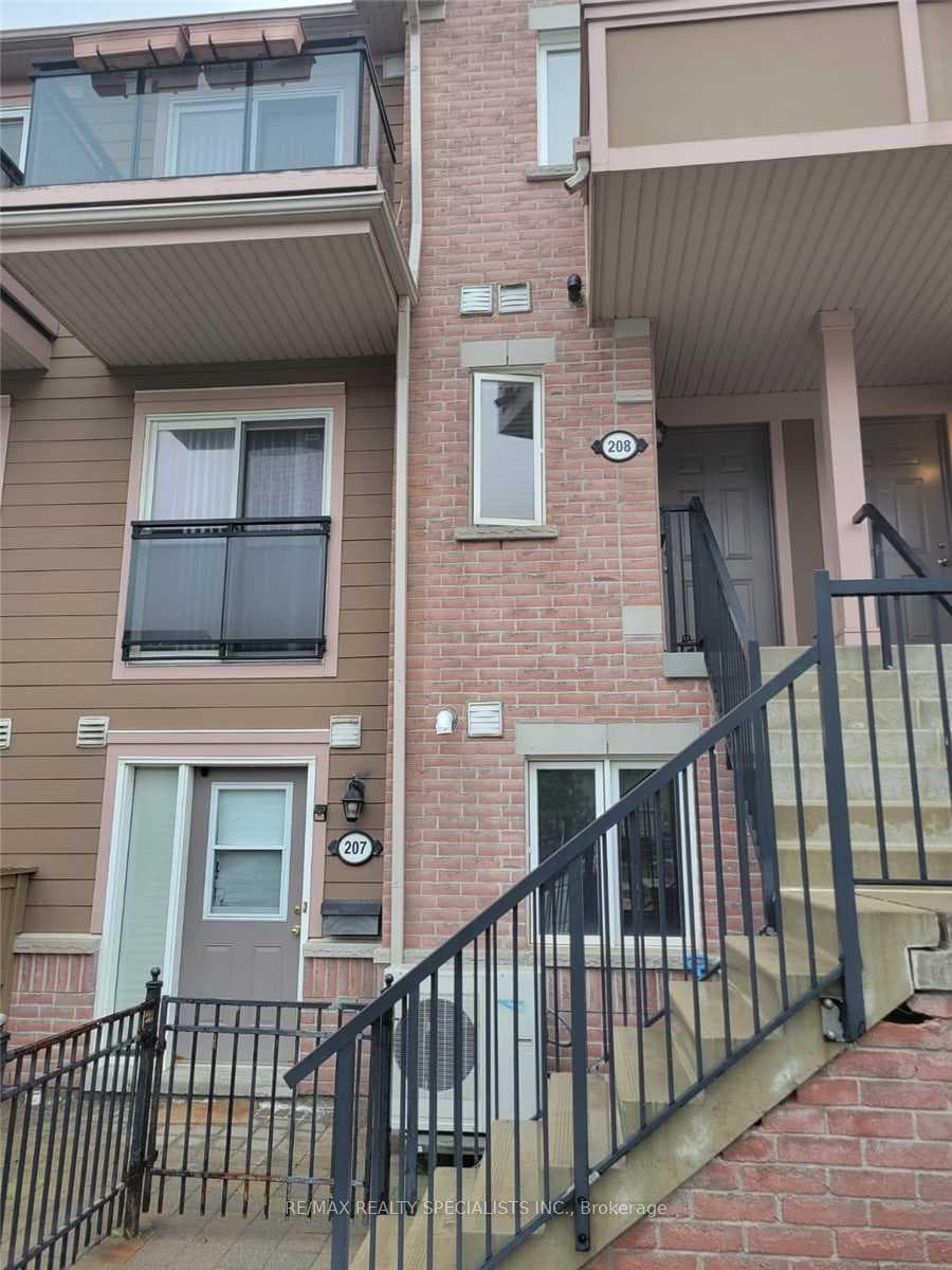 4975 Southampton Drive Unit 208, Mississauga, ON L5M 8E1 - Photo 1