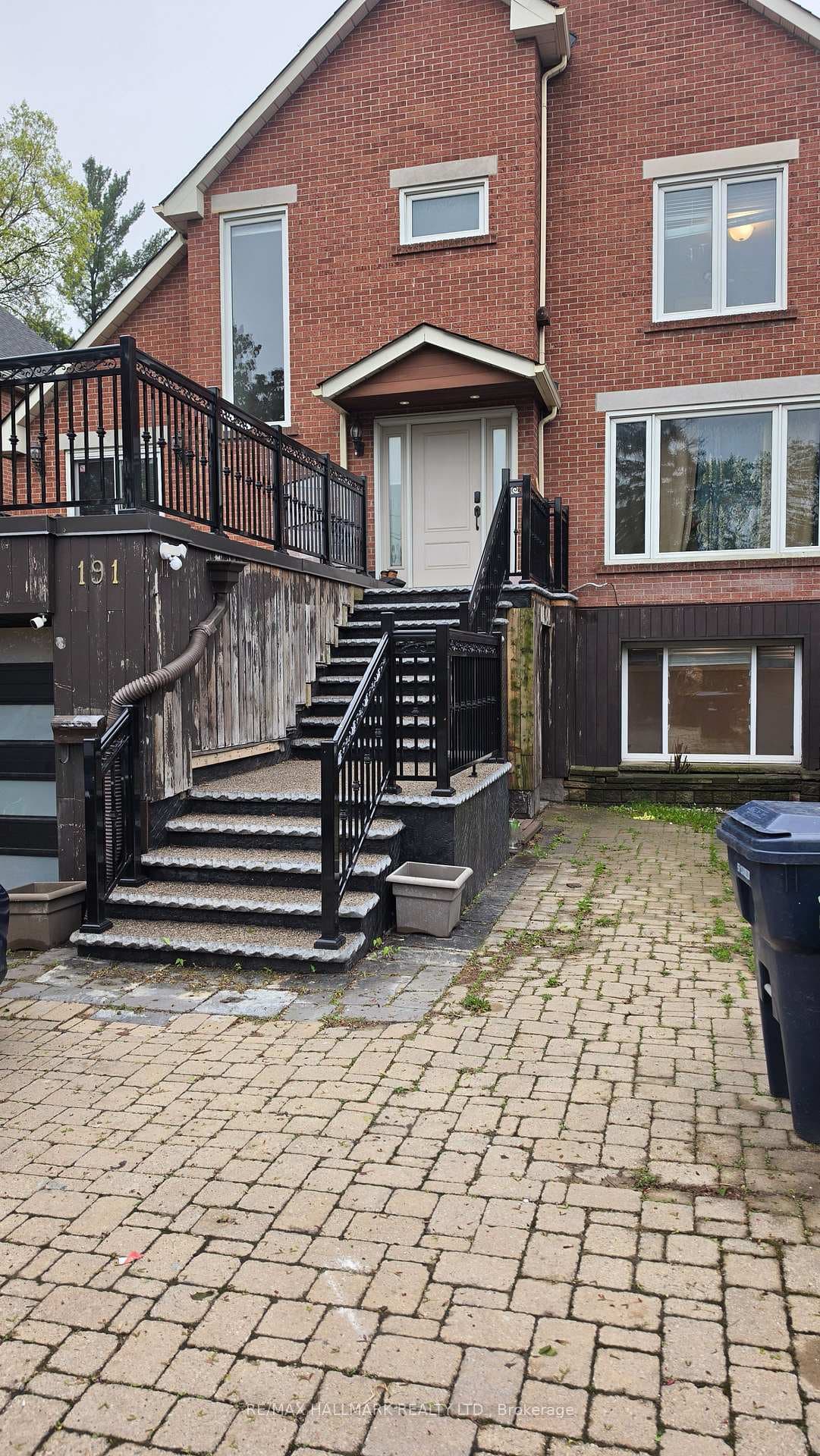 191 York Mills Road Unit Ground, Bridle Path / York Mills / Hoggs Hollow, ON M2L 1K8 - Photo 1