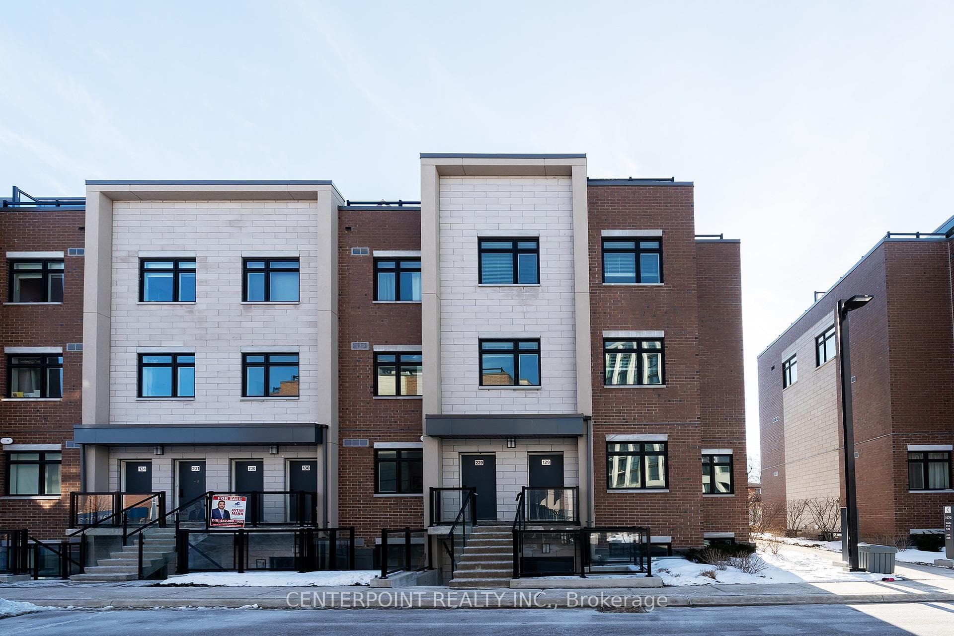 1062 Douglas Mccurdy Common Unit 129, Mississauga, ON L5G 0C6 - Photo 1