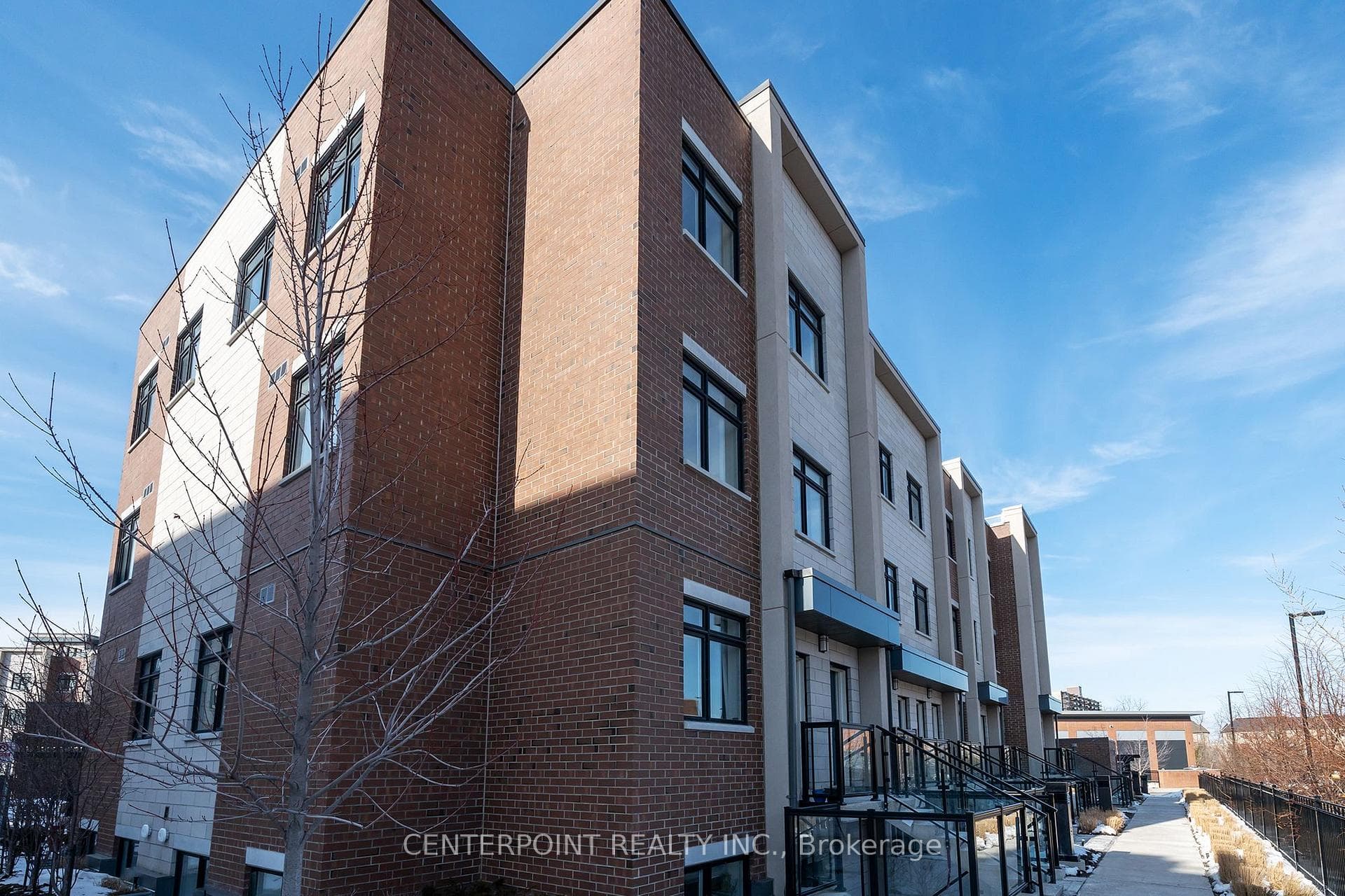 1062 Douglas Mccurdy Common Unit 232, Mississauga, ON L5G 0C6 - Photo 1