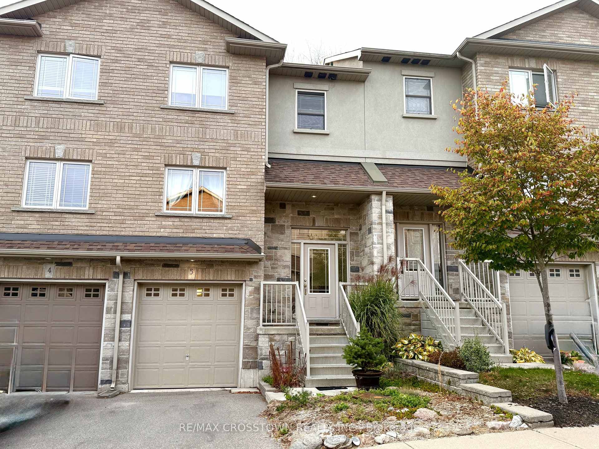 376 Blake Street Unit 5, Barrie, ON L0K 1S0 - Photo 1