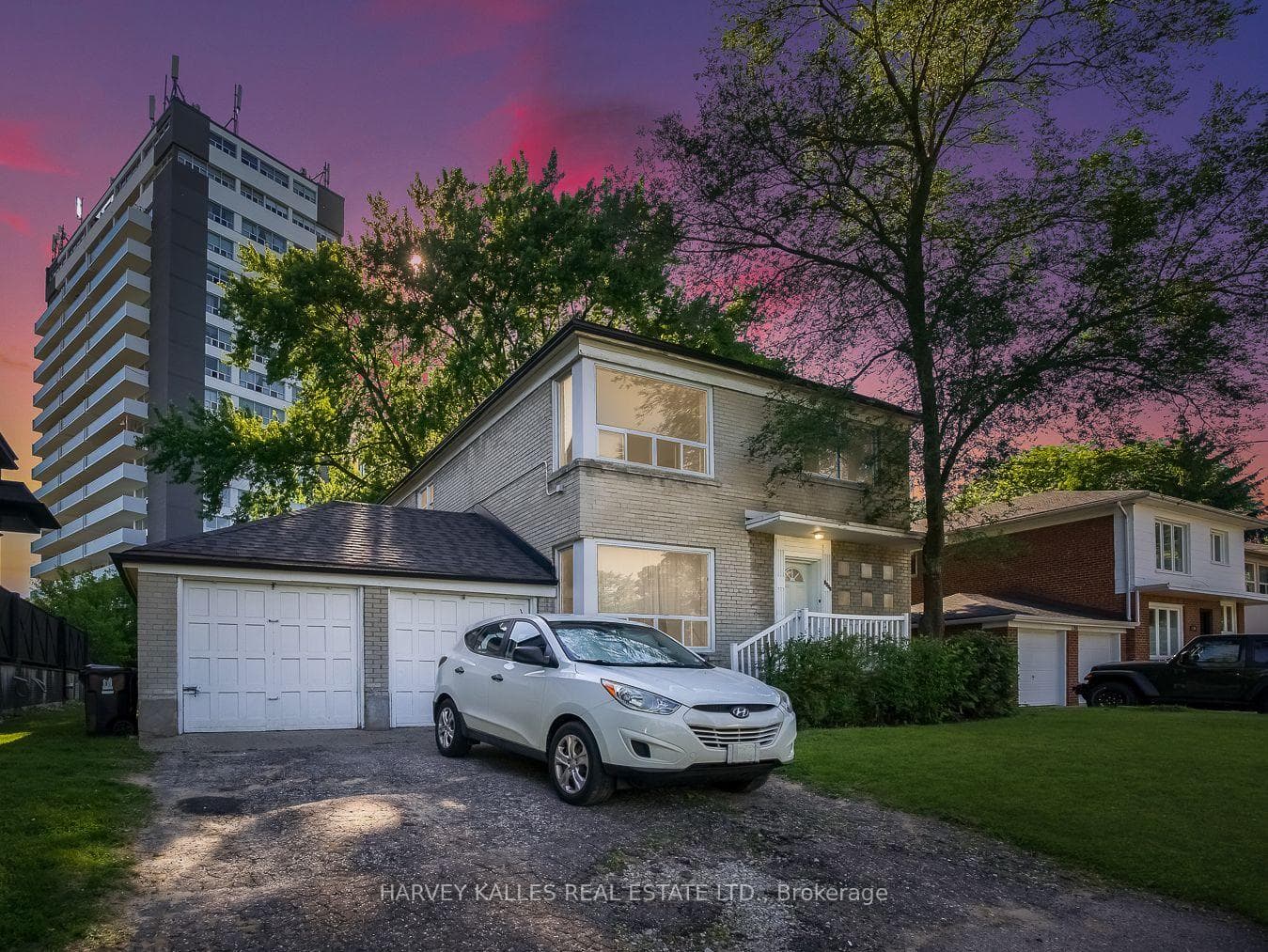 1178 Royal York Road, Toronto W08
