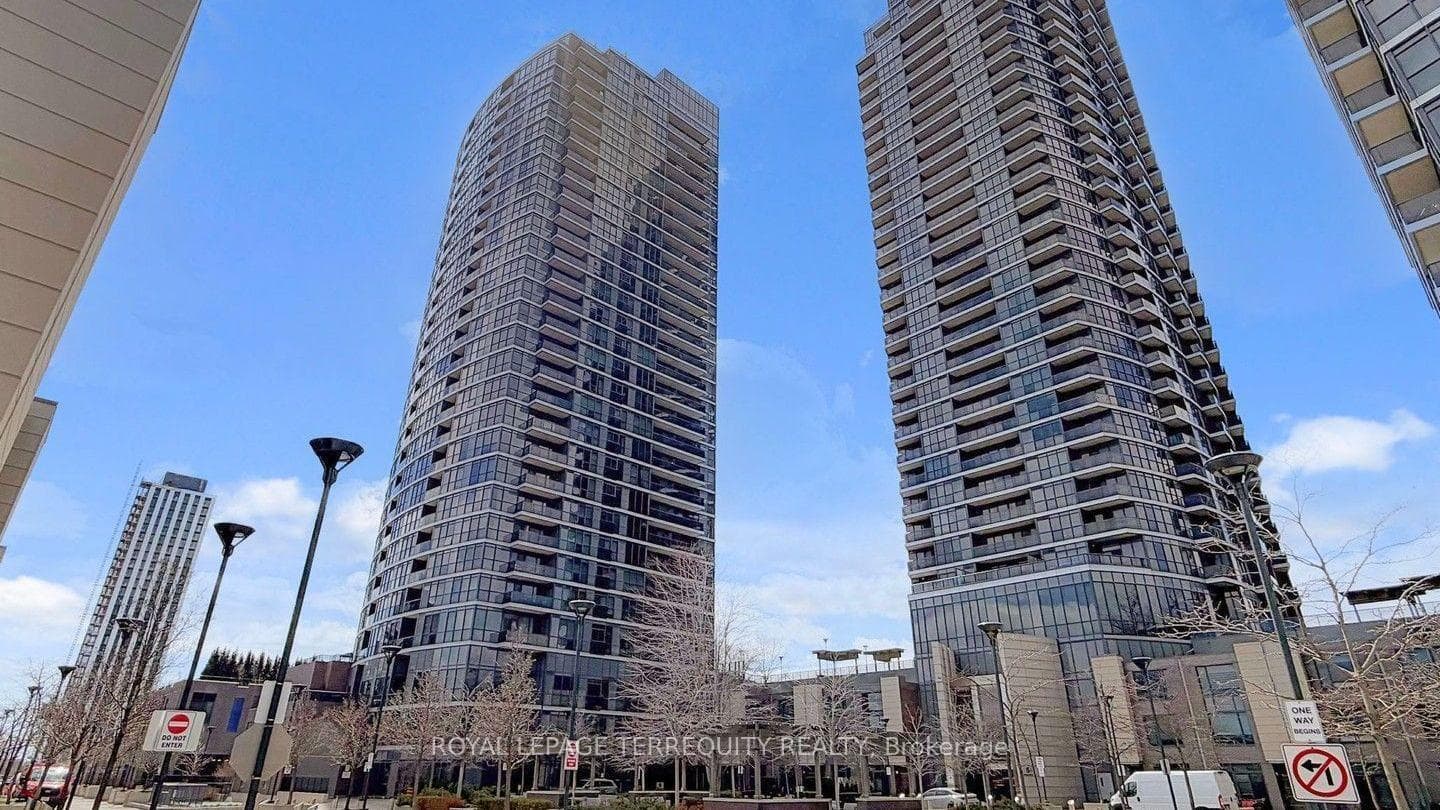 9 Valhalla Inn Road Unit 1304, Etobicoke (Islington / Rexdale), ON M9B 0B2 - Photo 1