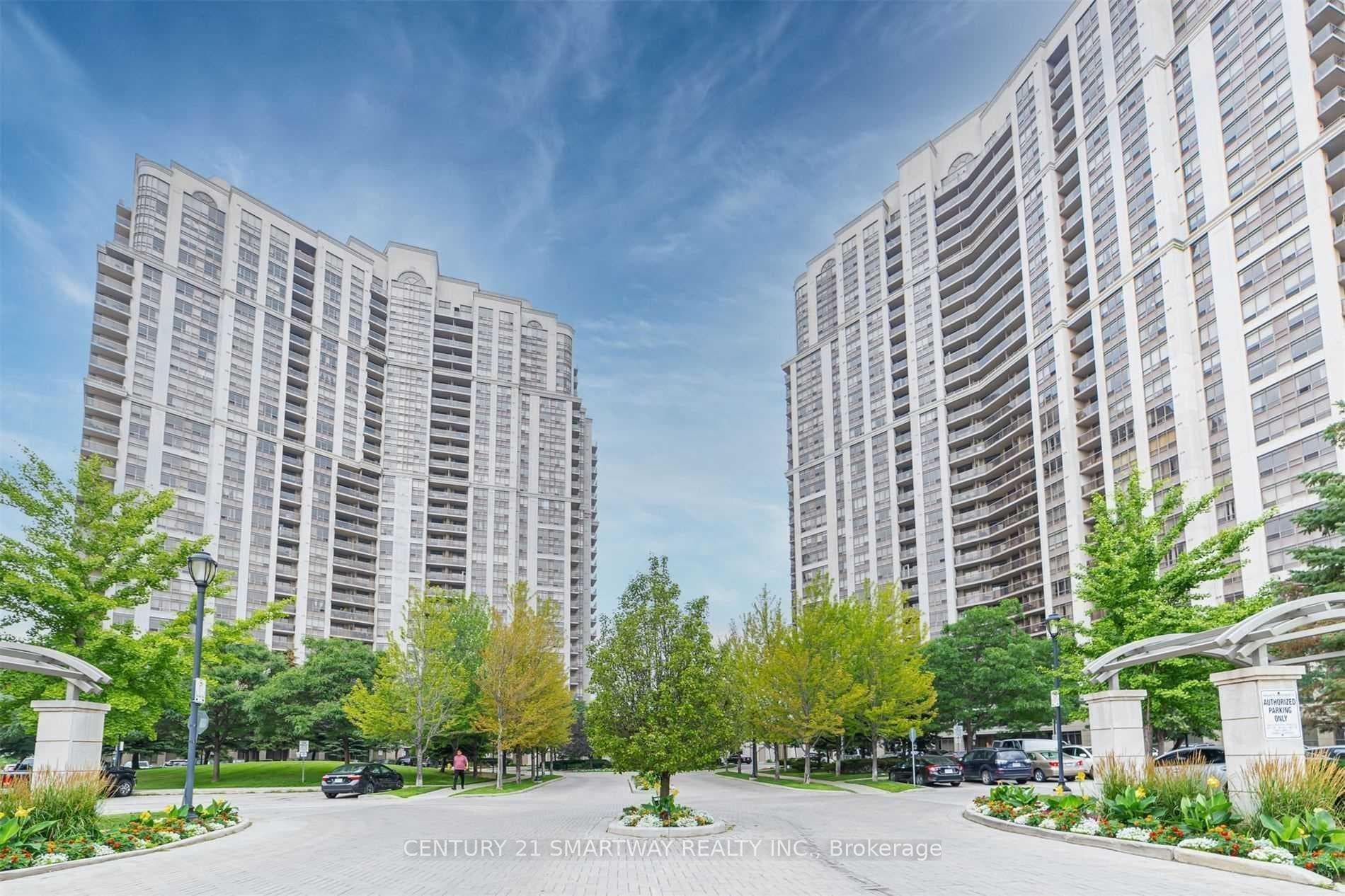700 Humberwood Boulevard Unit 825, Etobicoke (West Mall / Rexdale), ON M9W 7J4 - Photo 1