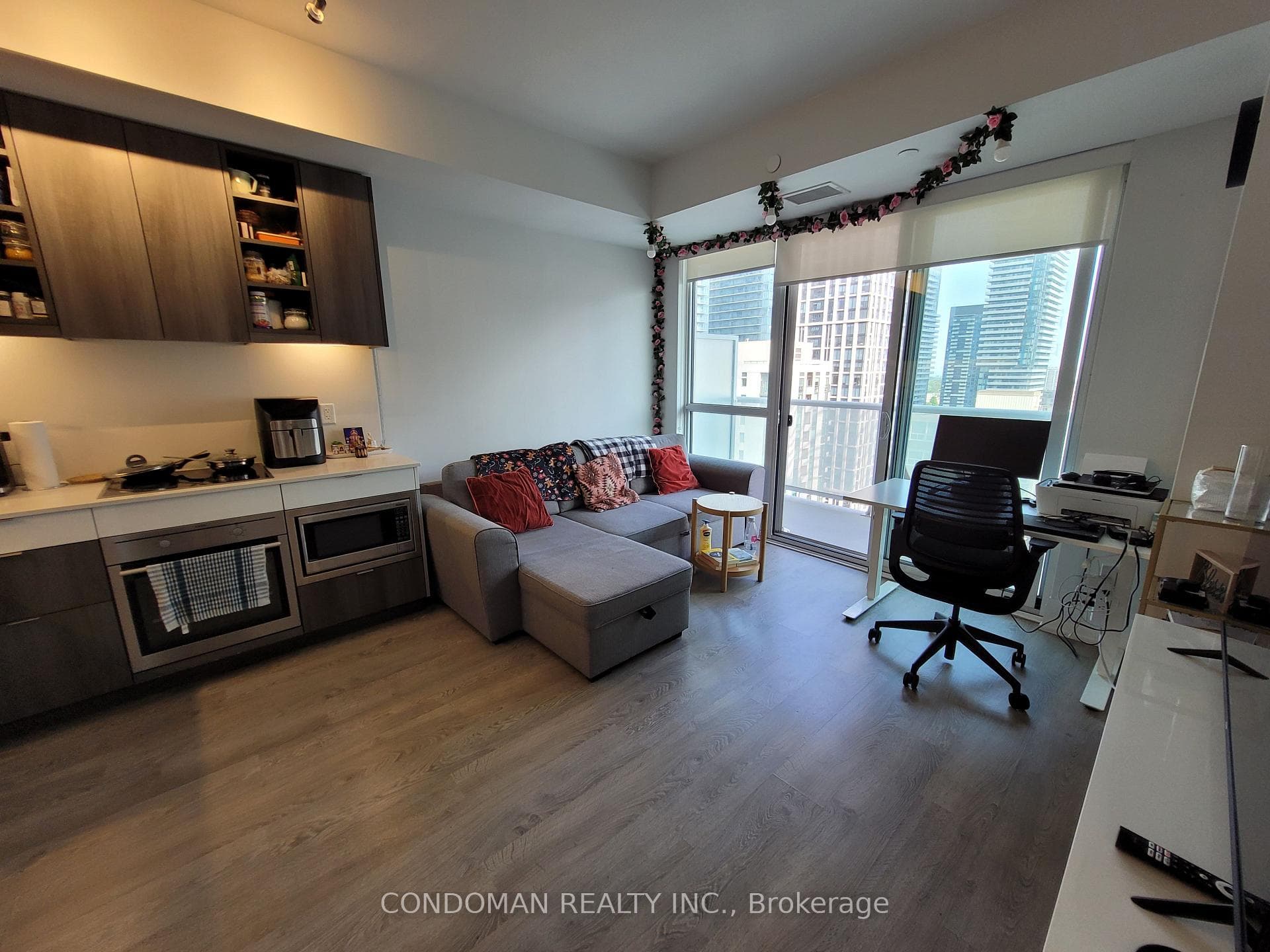 101 Erskine Avenue Unit 2008, Toronto C10