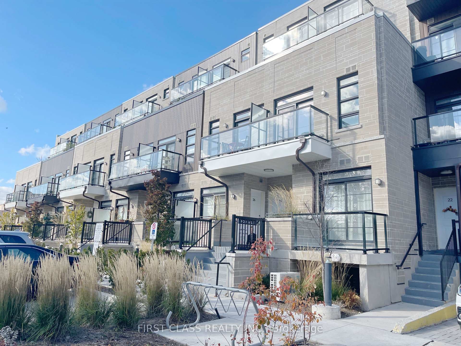 57 Finch Avenue Unit 24, Thornhill / Willowdale, ON M2N 0K9 - Photo 1