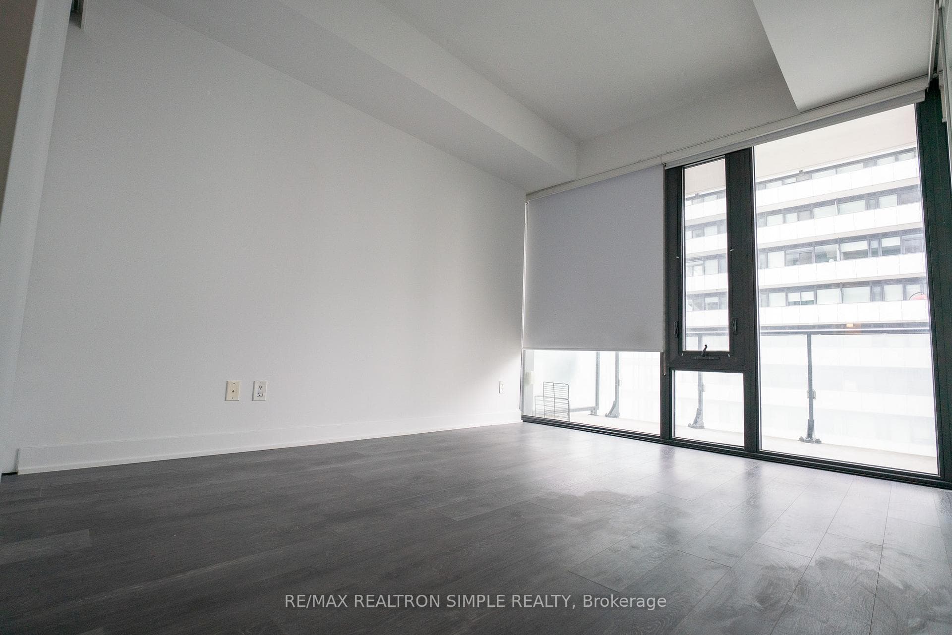 185 Roehampton Avenue Unit 2301, Leaside / Davisville, ON M4P 0C6 - Photo 1