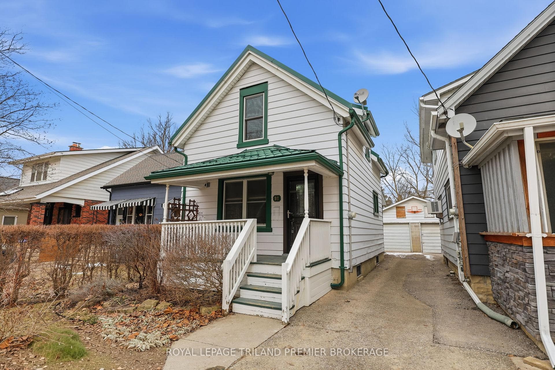 98 BRISCOE Street, London South, ON N6C 1X2 - Photo 1