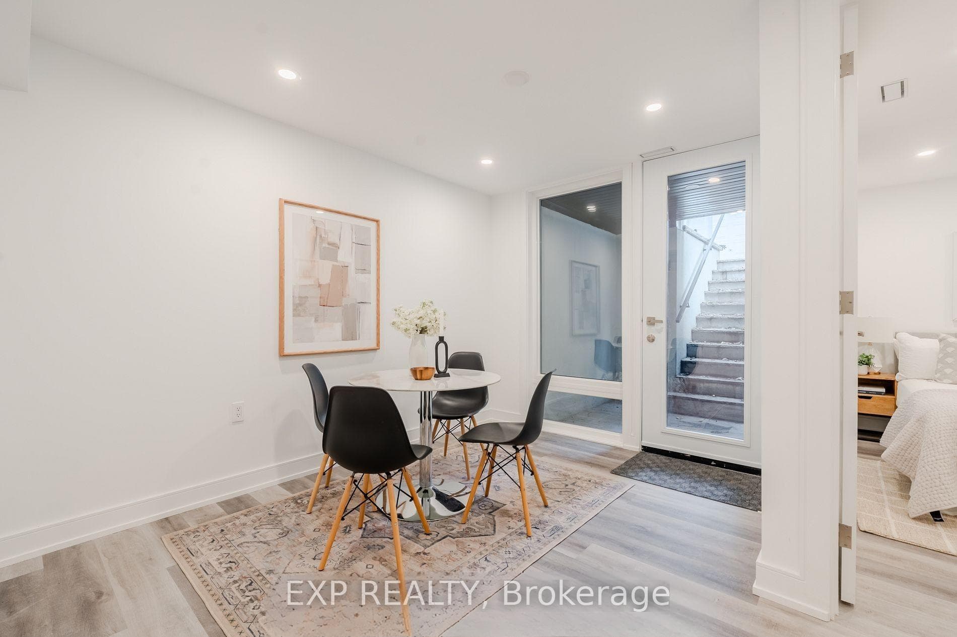 19 Devon Rd - Dining