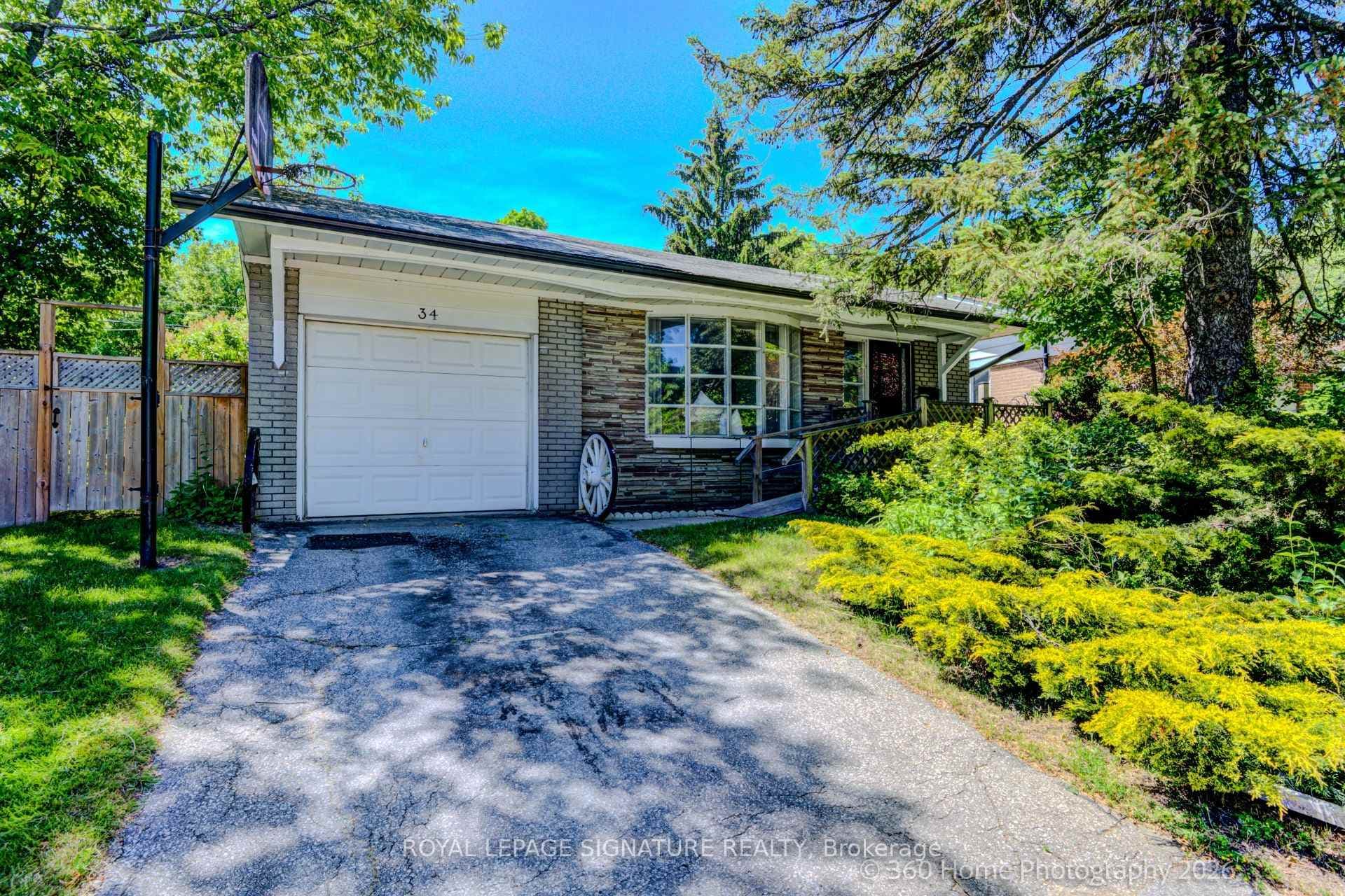 34 Rowatson Road, Scarborough Town Centre