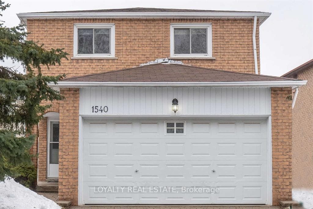 1540 Marshcourt Drive Unit Main / Upper Level, Pickering, ON L1V 6C6 - Photo 1