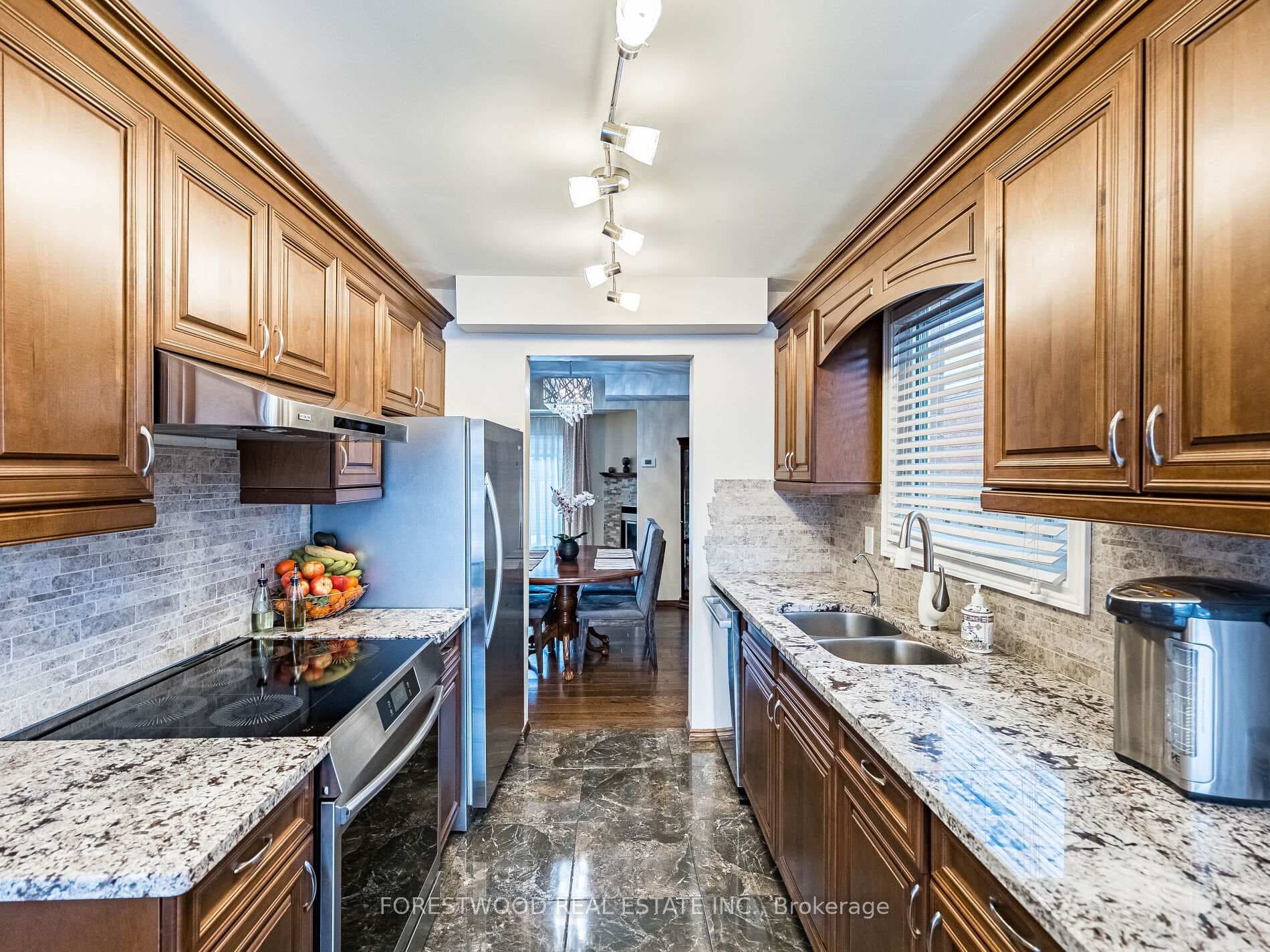 2036 Chrisdon Road, Burlington, ON L7M 3W8 - Photo 1