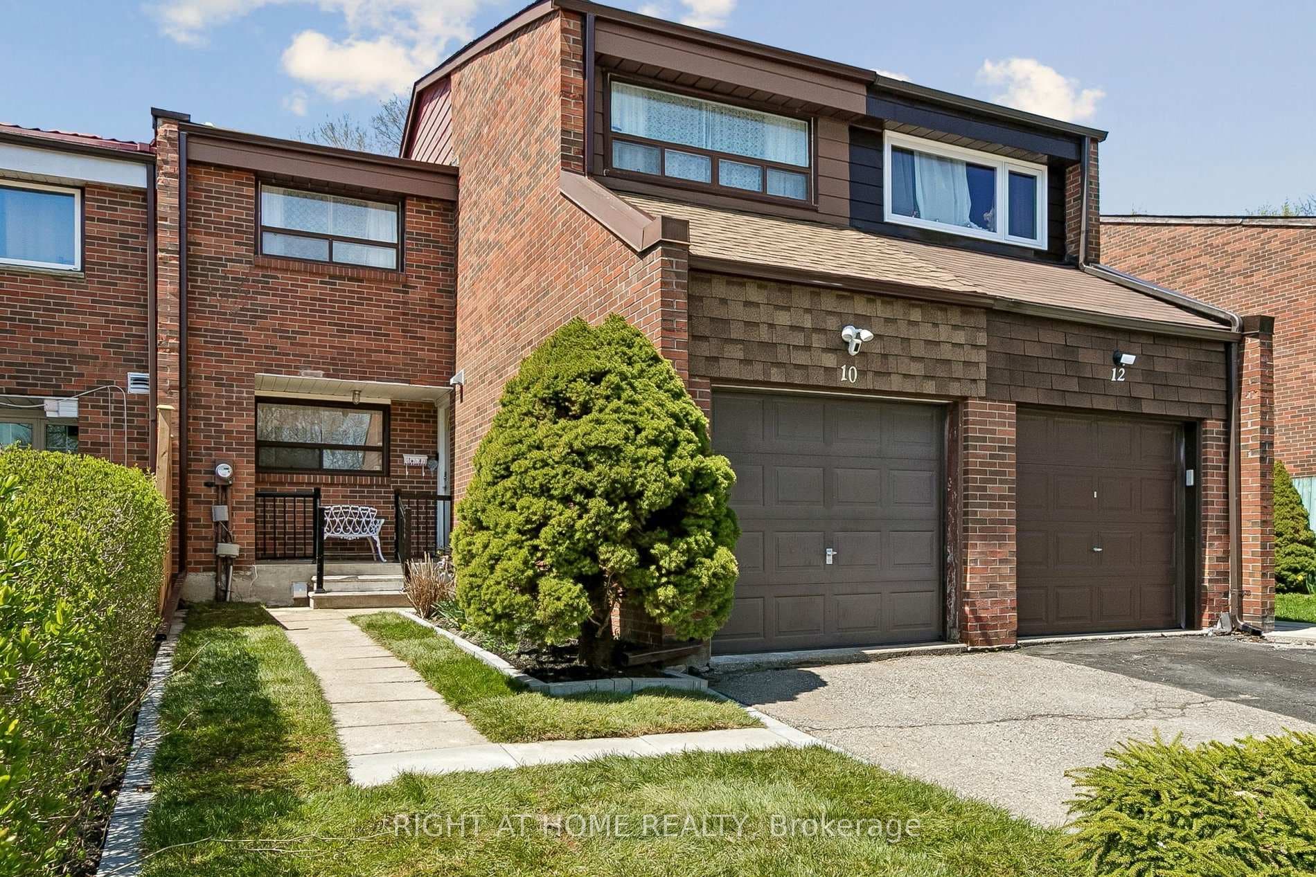 10 Sachems Place, Scarborough (Morningside / West Hill), ON M1B 1E6 - Photo 1
