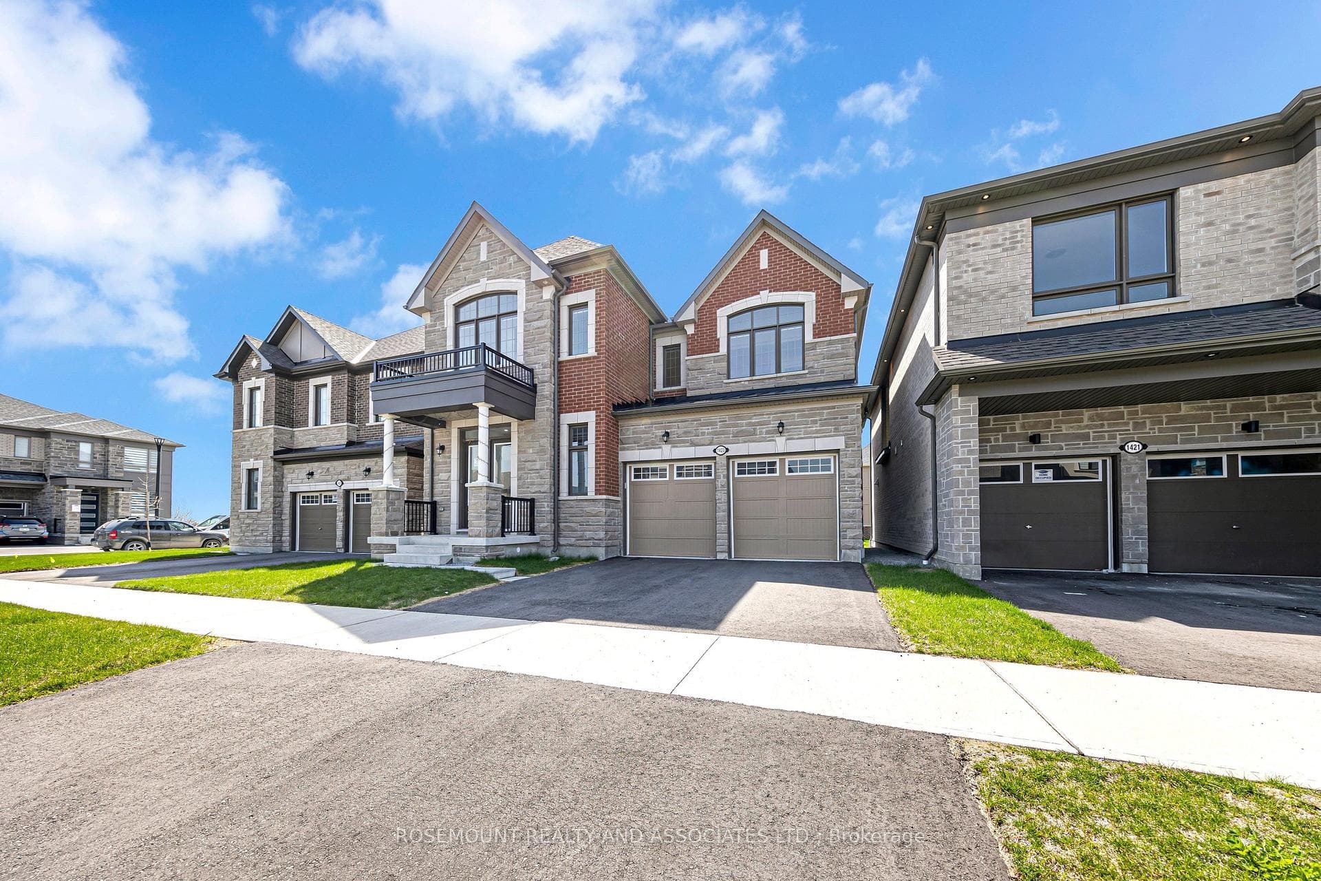 1423 Swallowtail Lane, Pickering