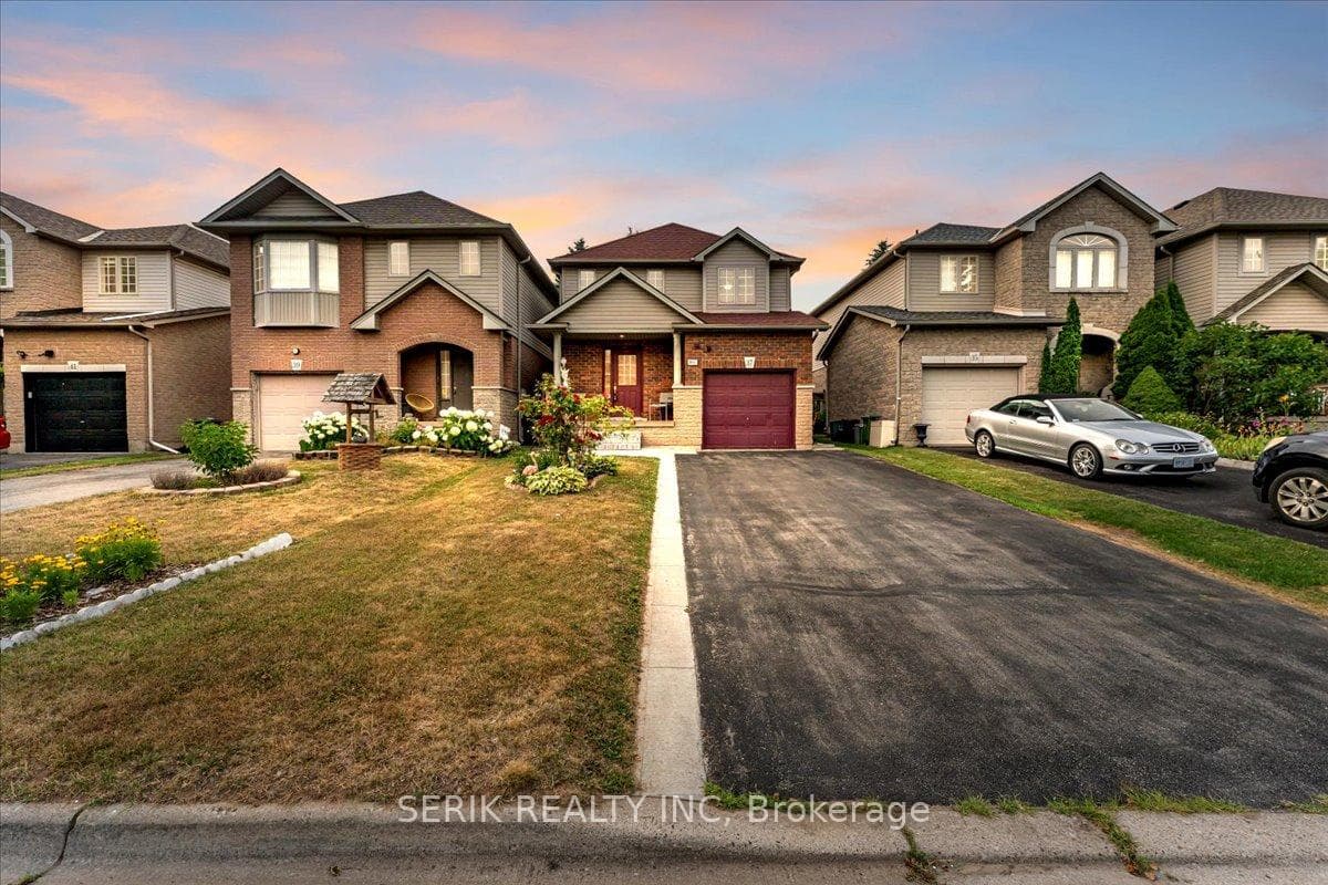 37 Kendrick Court, Hamilton, ON L9G 5A4 - Photo 1