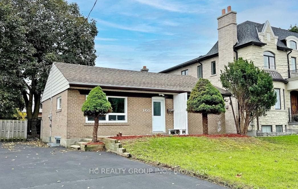 101 Cartier Crescent, Richmond Hill, ON L4C 2N3 - Photo 1