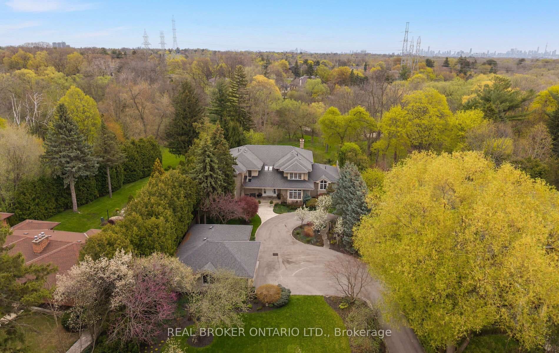 37 Lorraine Gardens, Etobicoke (Islington / Rexdale), ON M9B 4Z5 - Photo 1
