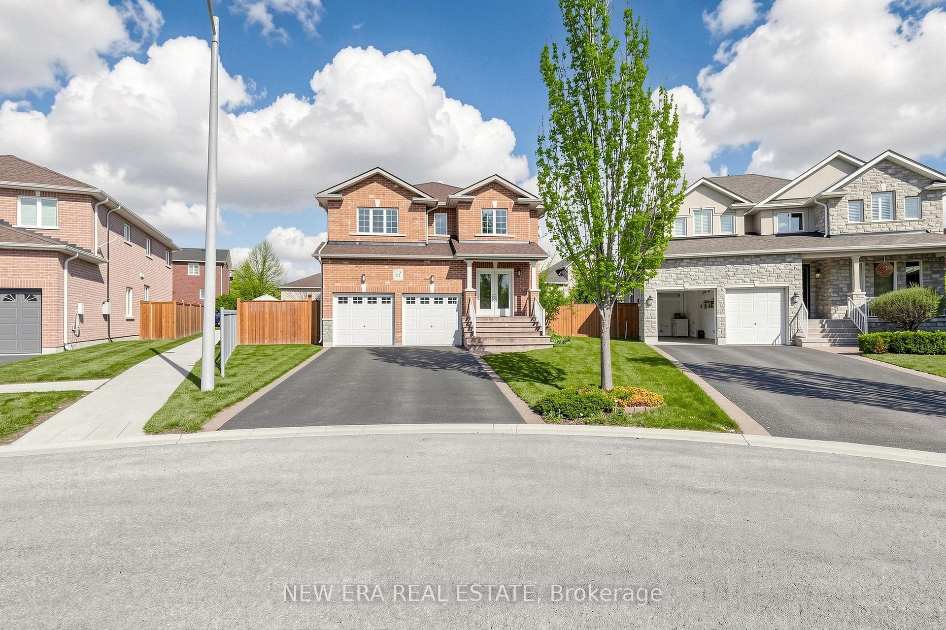 61 Orville Hand Court, Bradford West Gwillimbury
