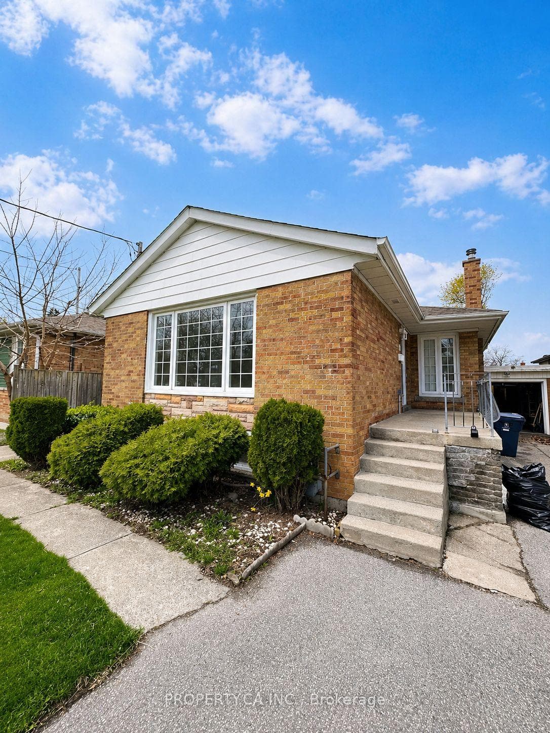 34 Wexford Boulevard, Dorset Park / Kennedy Park, ON M1R 1L1 - Photo 1