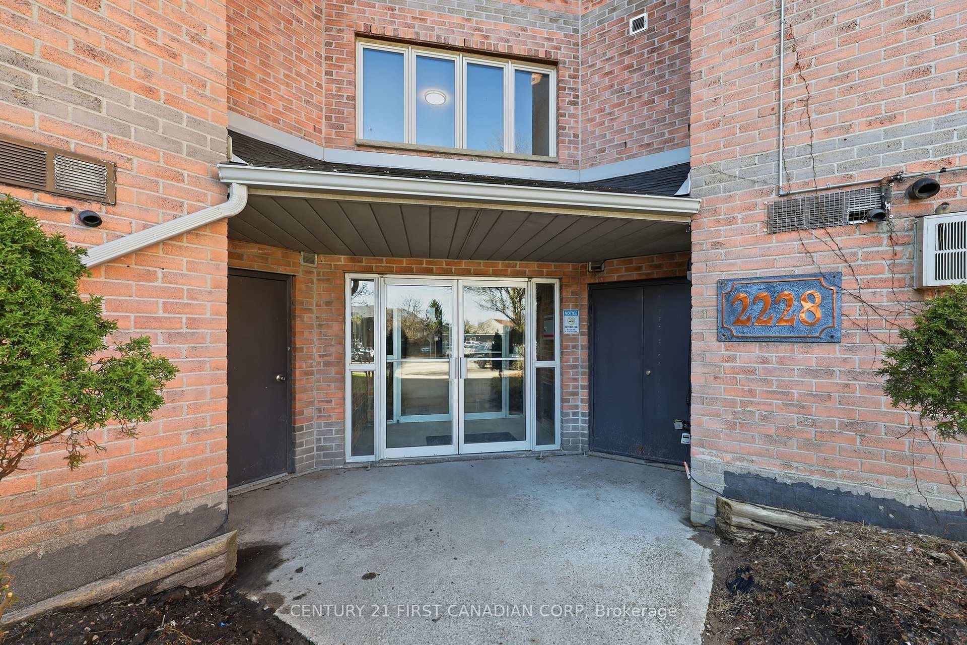 2228 Trafalgar Street Unit 201, London East, ON N5V 4J8 - Photo 1