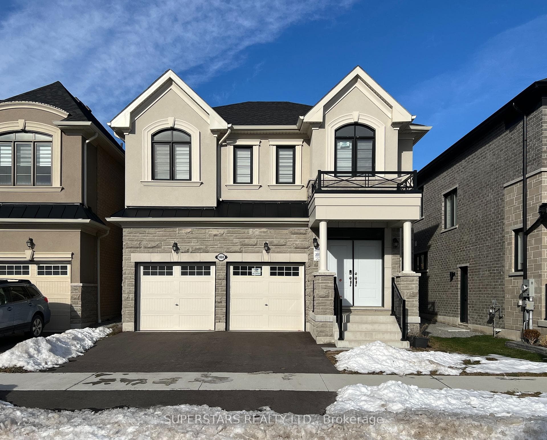 1404 Mockingbird Square, Pickering, ON L1X 0N8 - Photo 1