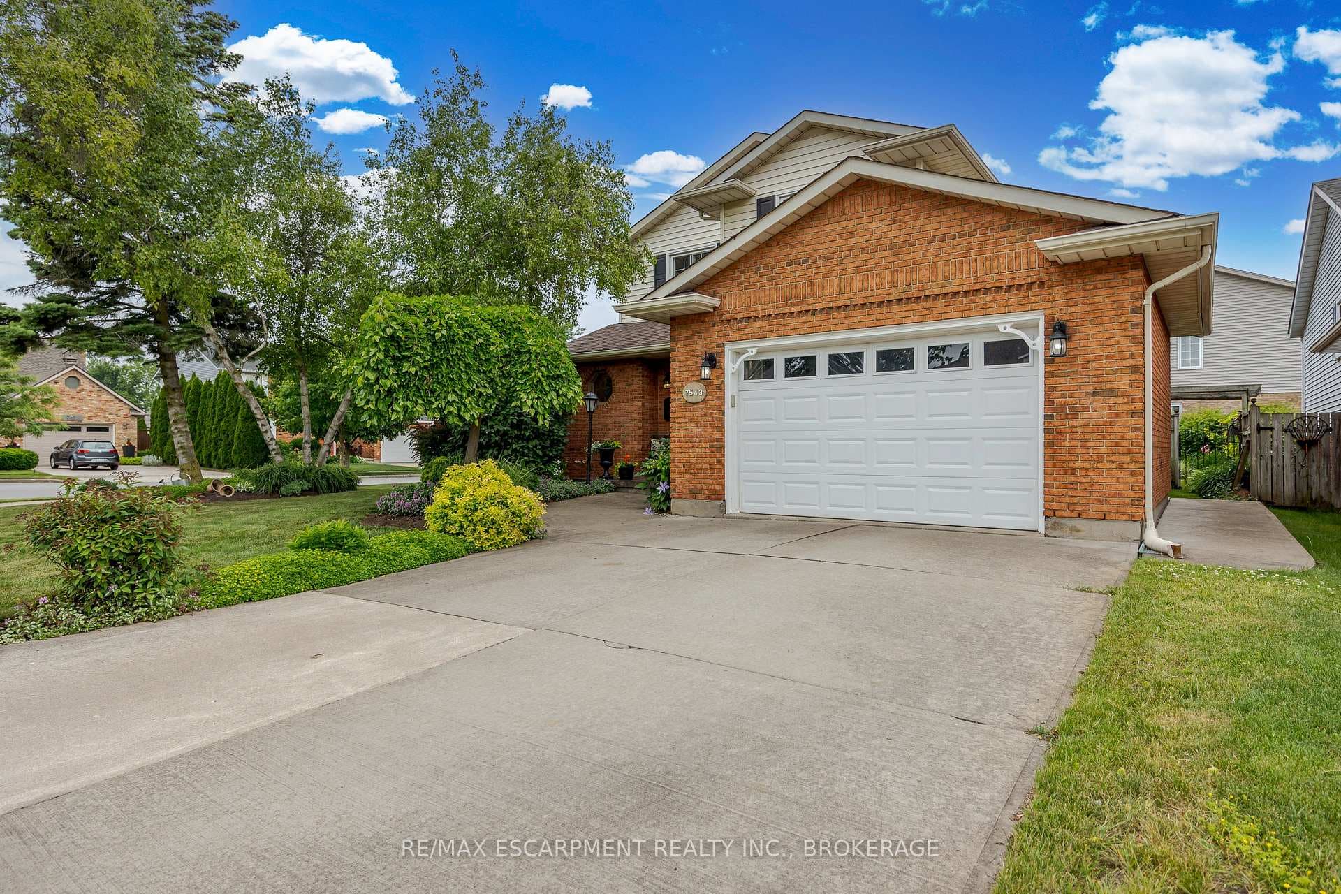 7543 Merritt Avenue, Niagara Falls, ON L2G 5C3 - Photo 1
