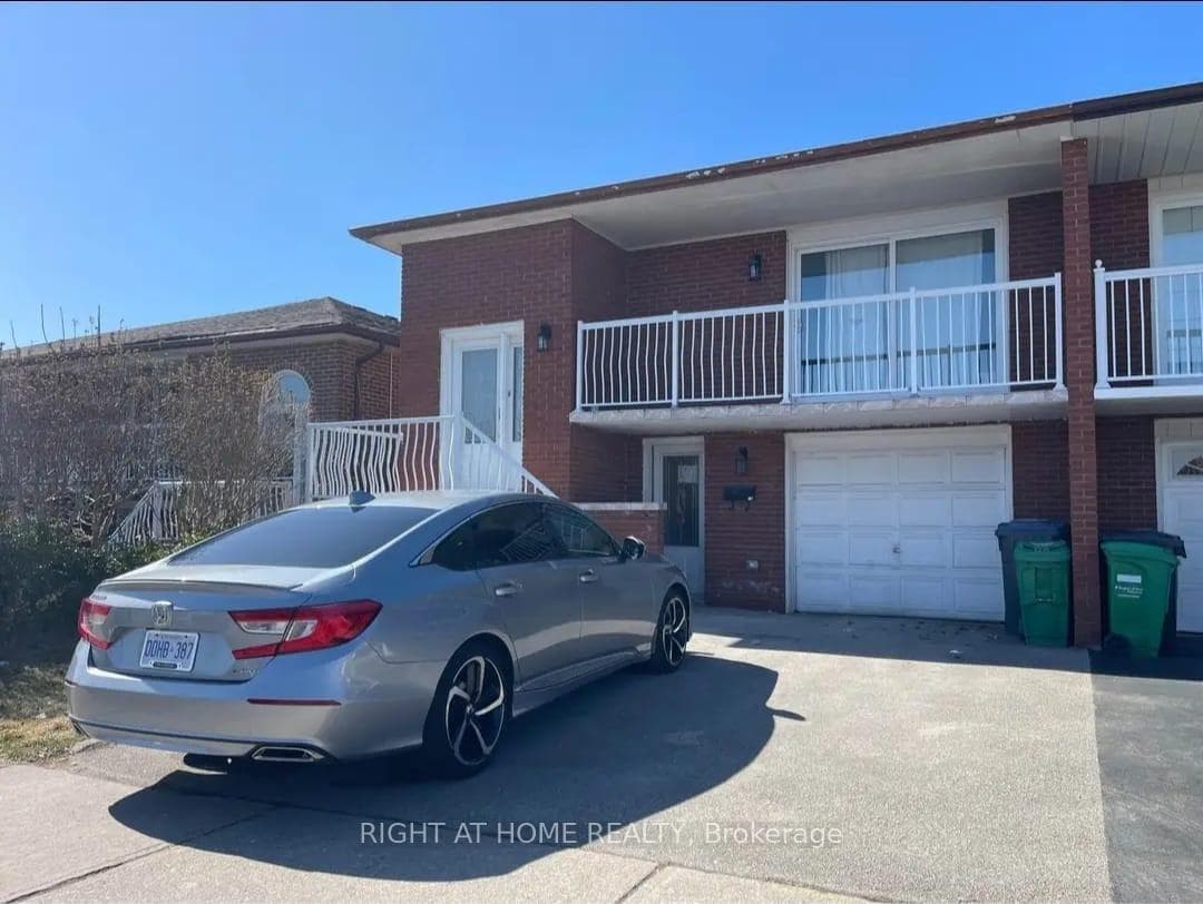 16 Prouse Drive Unit Lower, Brampton, ON L6V 3A8 - Photo 1
