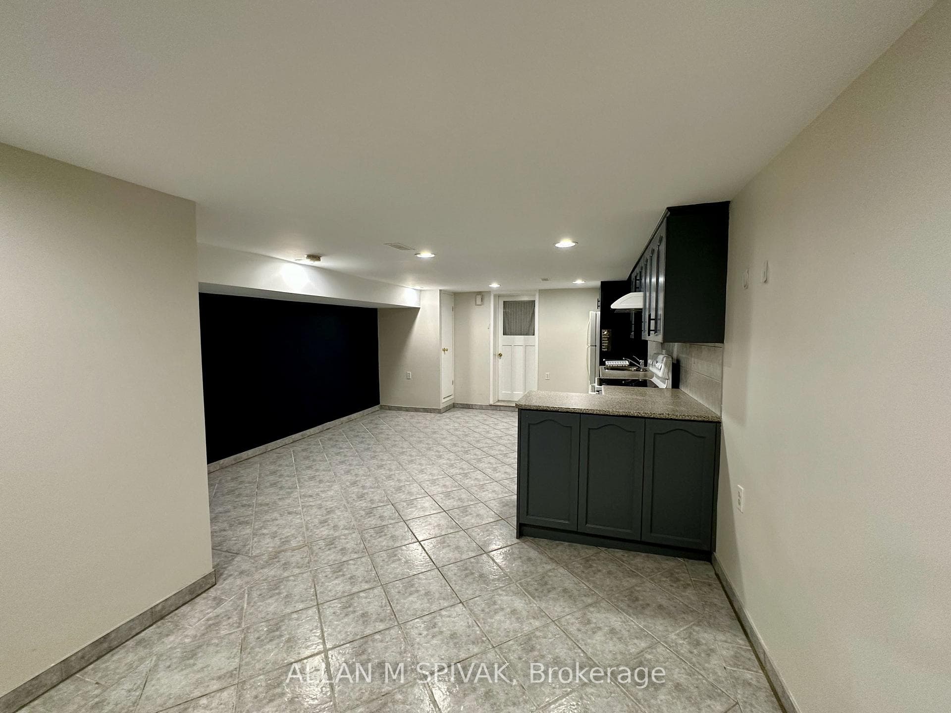 113 Kirknewton Road, Keelesdale / Eglinton West, ON M6E 3Y3 - Photo 1