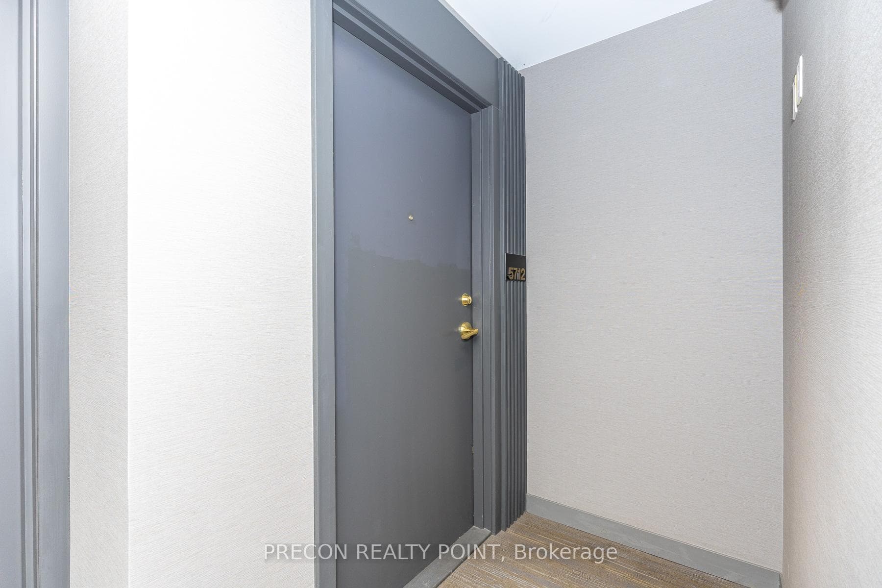 950 Portage Parkway Unit 5712, Vaughan, ON L4K 0J3 - Photo 1