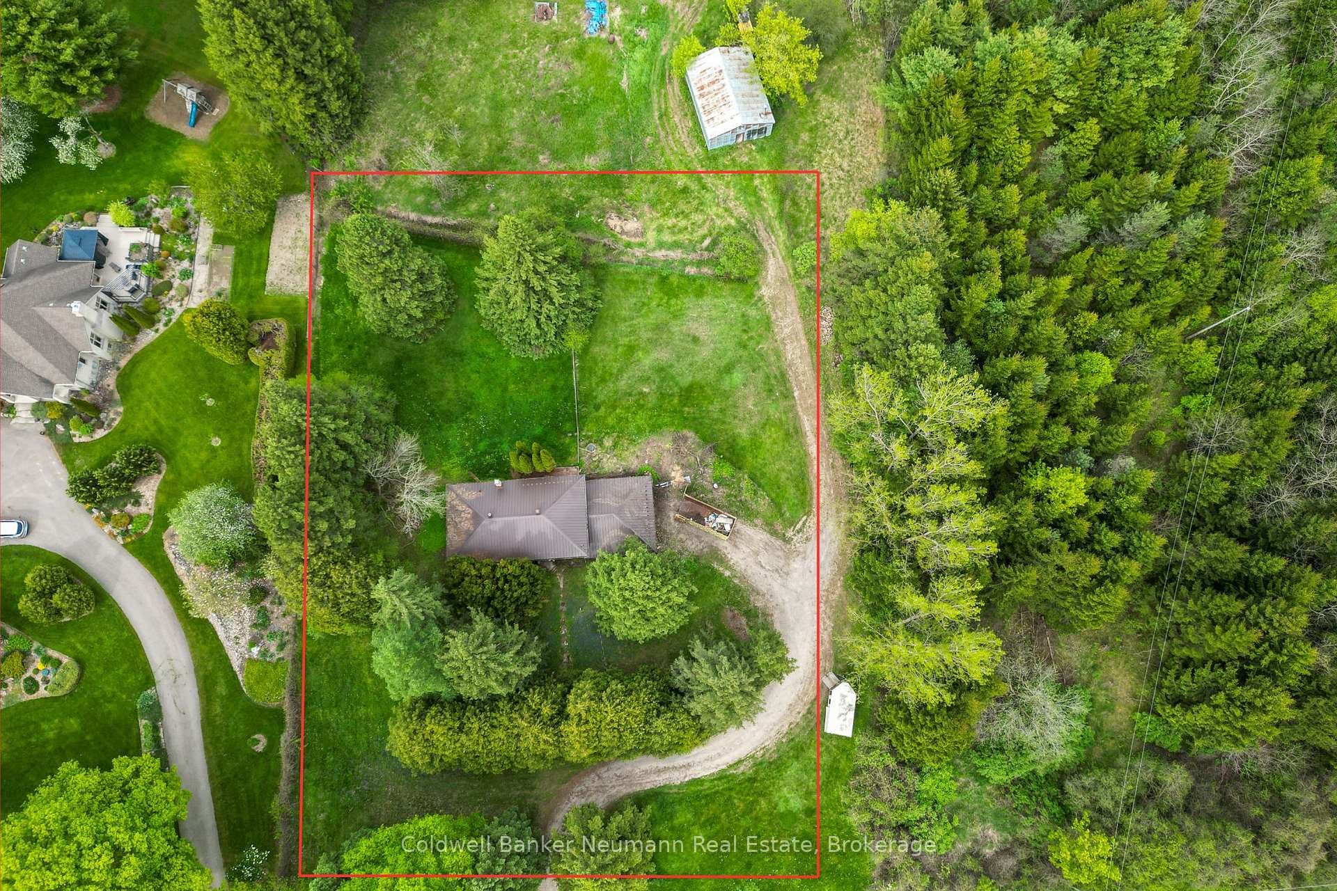 111 Carter Road, Puslinch