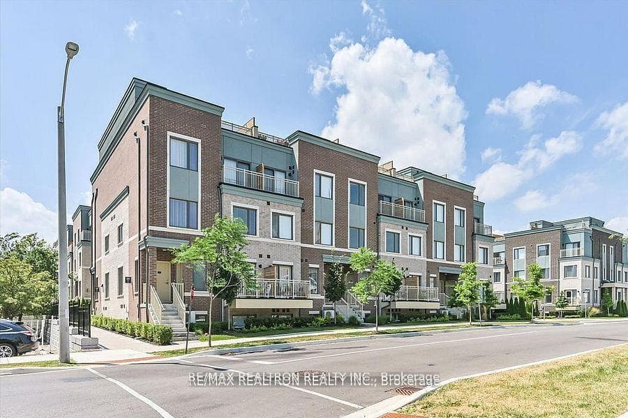 260 Twelfth Street Unit 5, Liberty Village / Parkdale / South Parkdale, ON M8V 0J6 - Photo 1