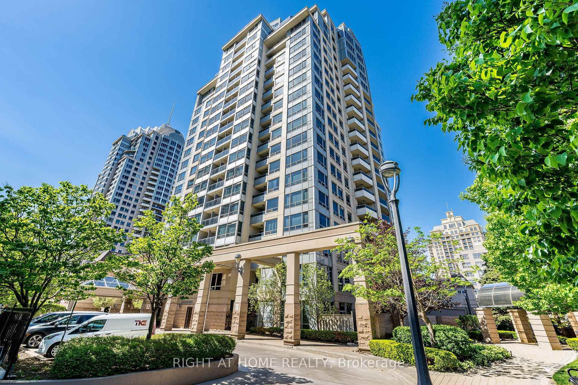 2 Rean Drive Unit 512, Hillcrest Village / Bayview Village, ON M2K 3B8 - Photo 1