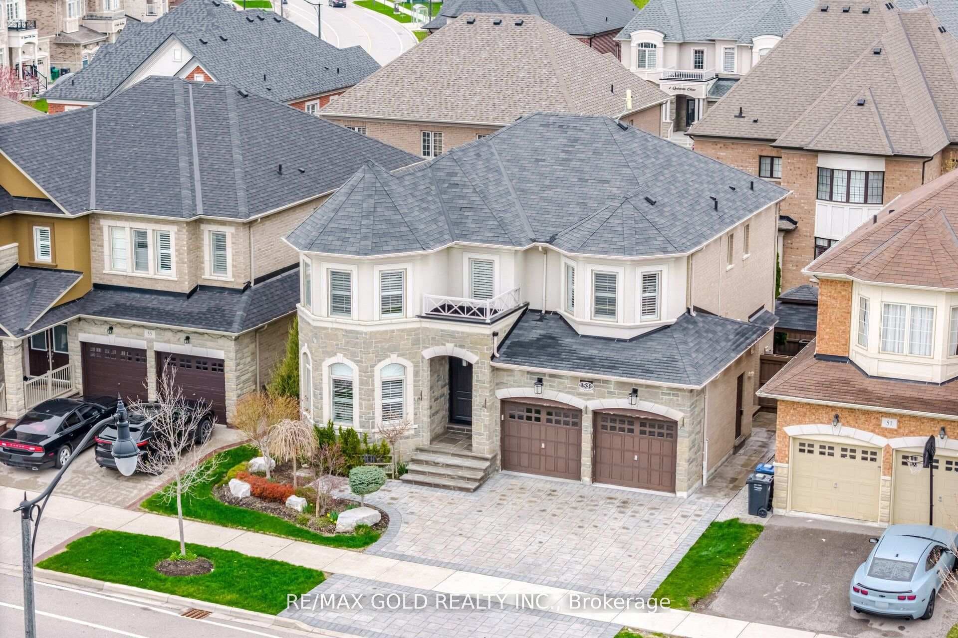 53 Martin Byrne Drive, Brampton, ON L6P 4C2 - Photo 1